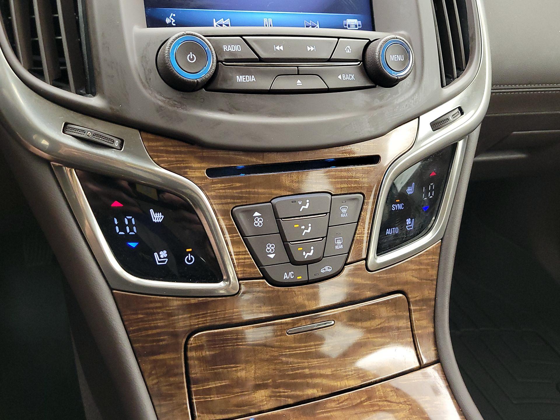 Thumbnail: 2014 Buick LaCrosse - 17