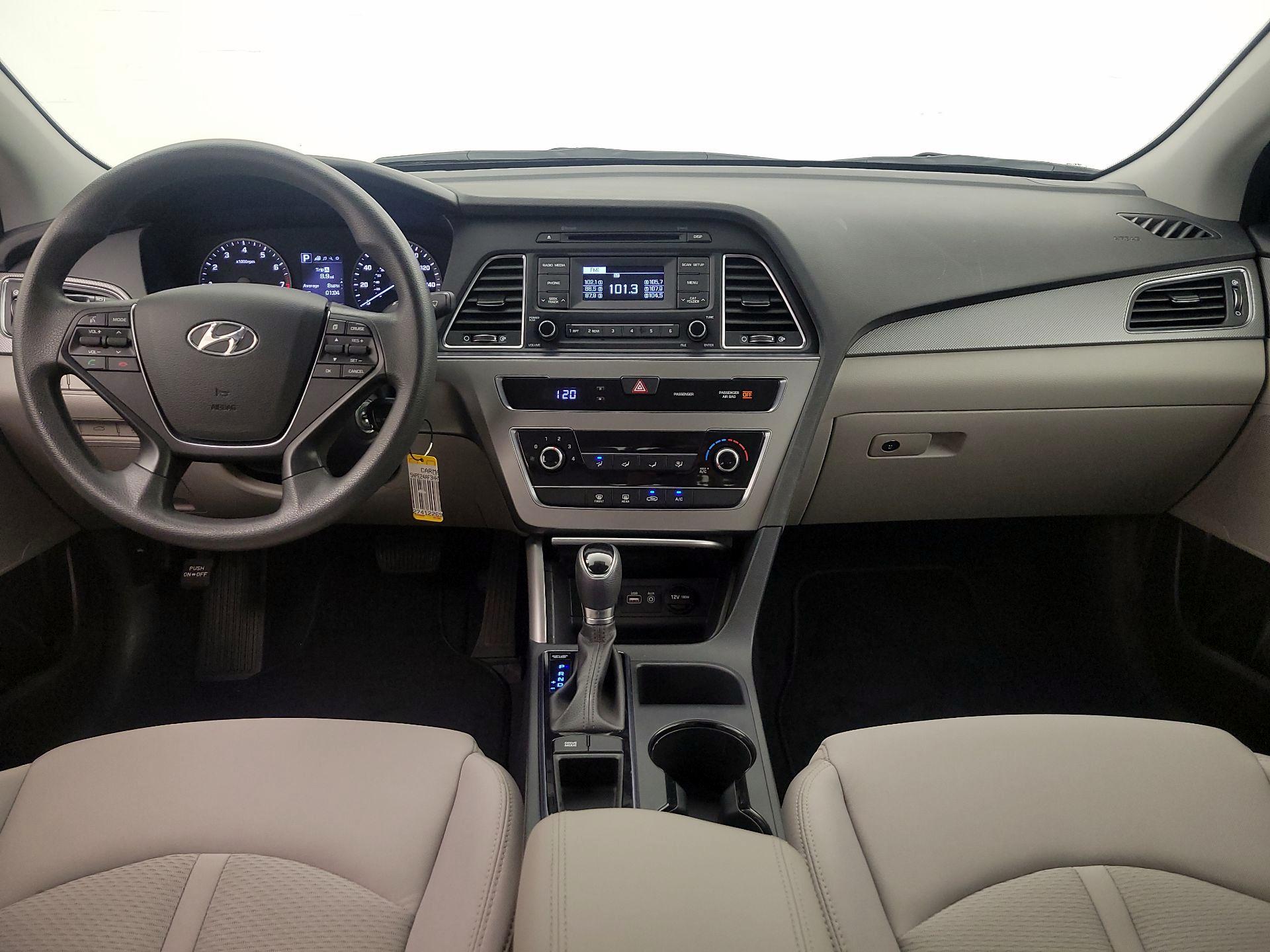 Thumbnail: 2017 Hyundai Sonata - 9