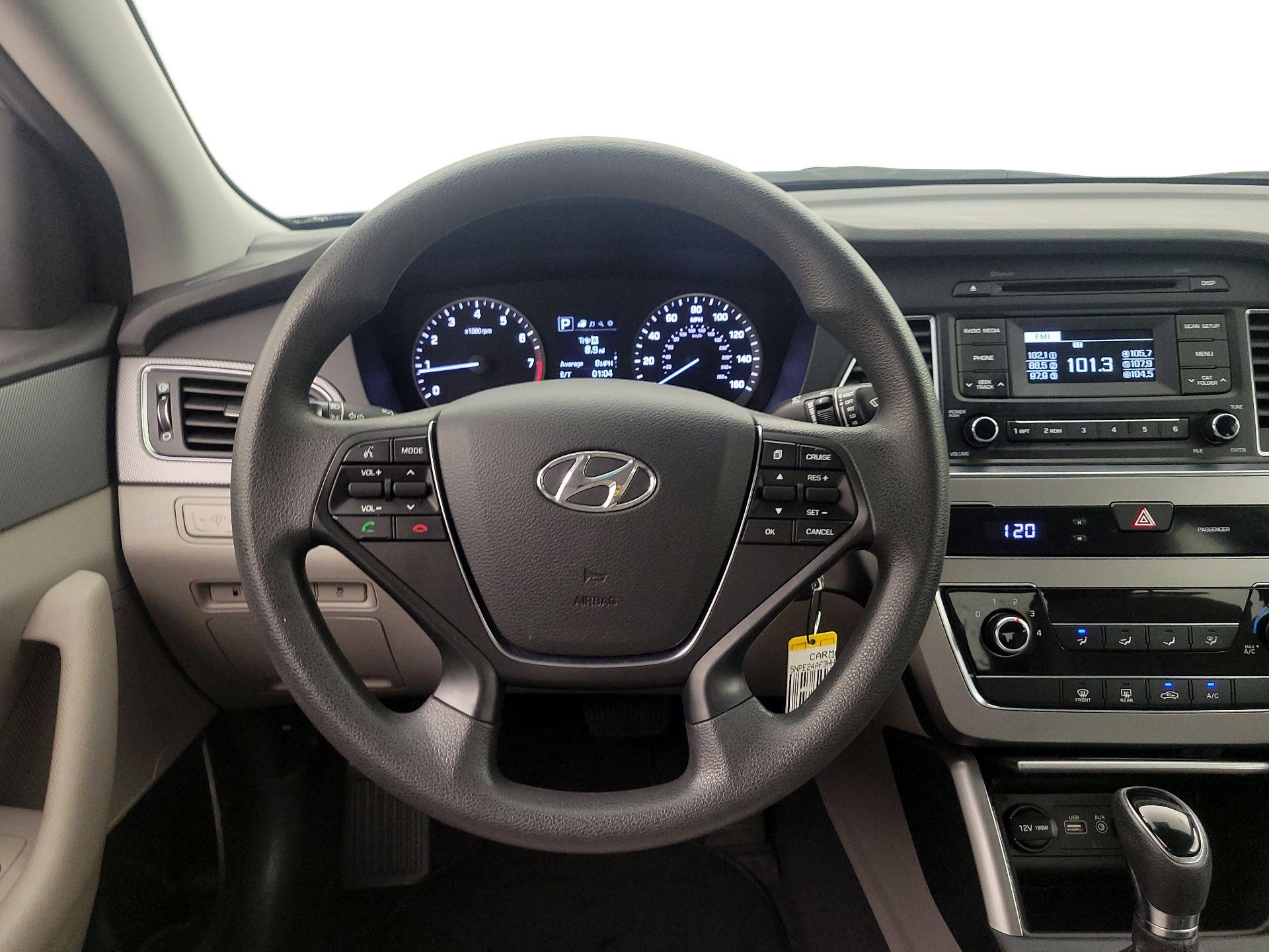 Thumbnail: 2017 Hyundai Sonata - 10