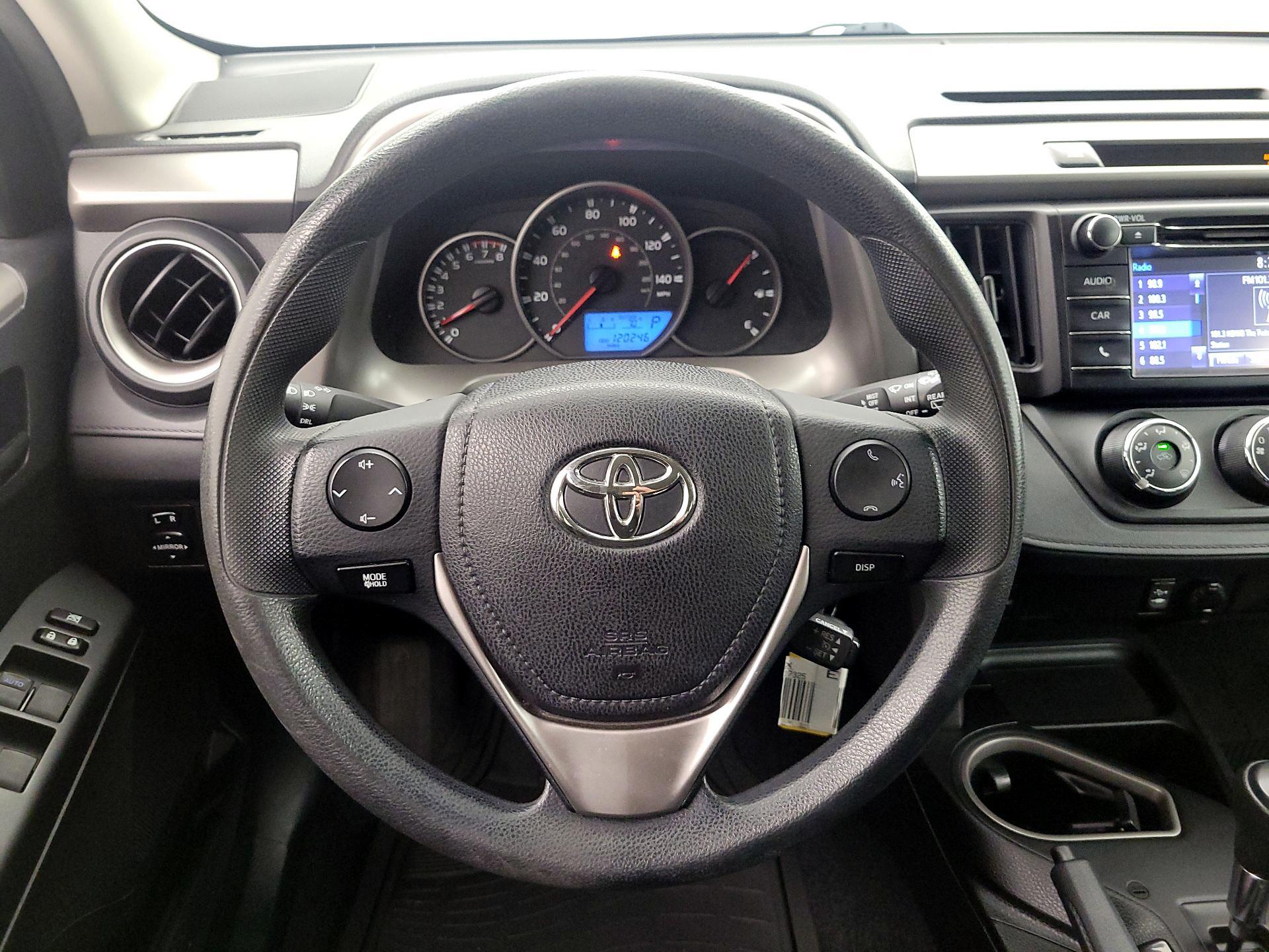 Thumbnail: 2016 Toyota RAV4 - 10