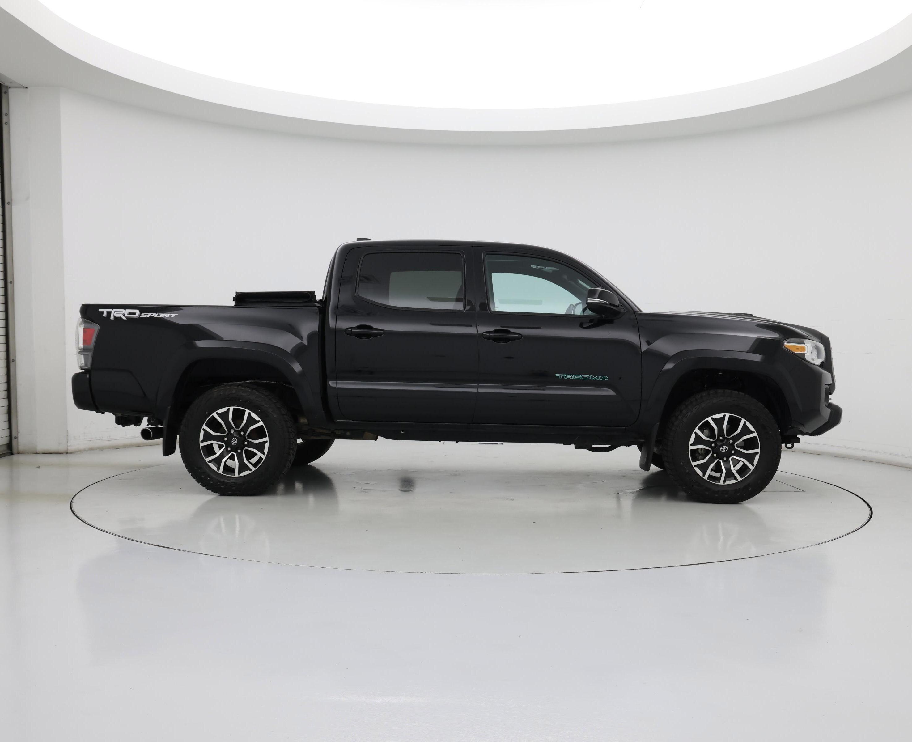 Thumbnail: 2021 Toyota Tacoma - 7