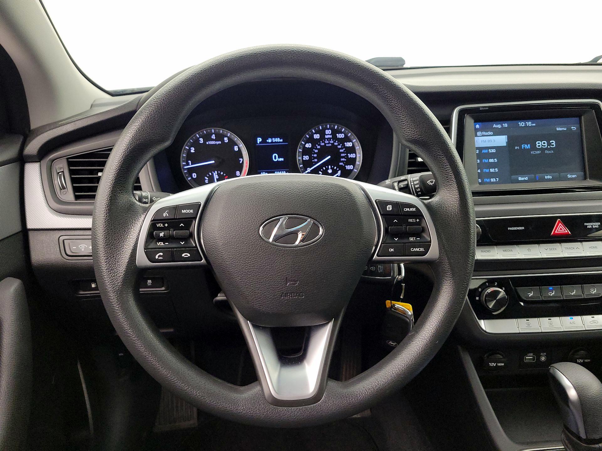 Thumbnail: 2019 Hyundai Sonata - 10