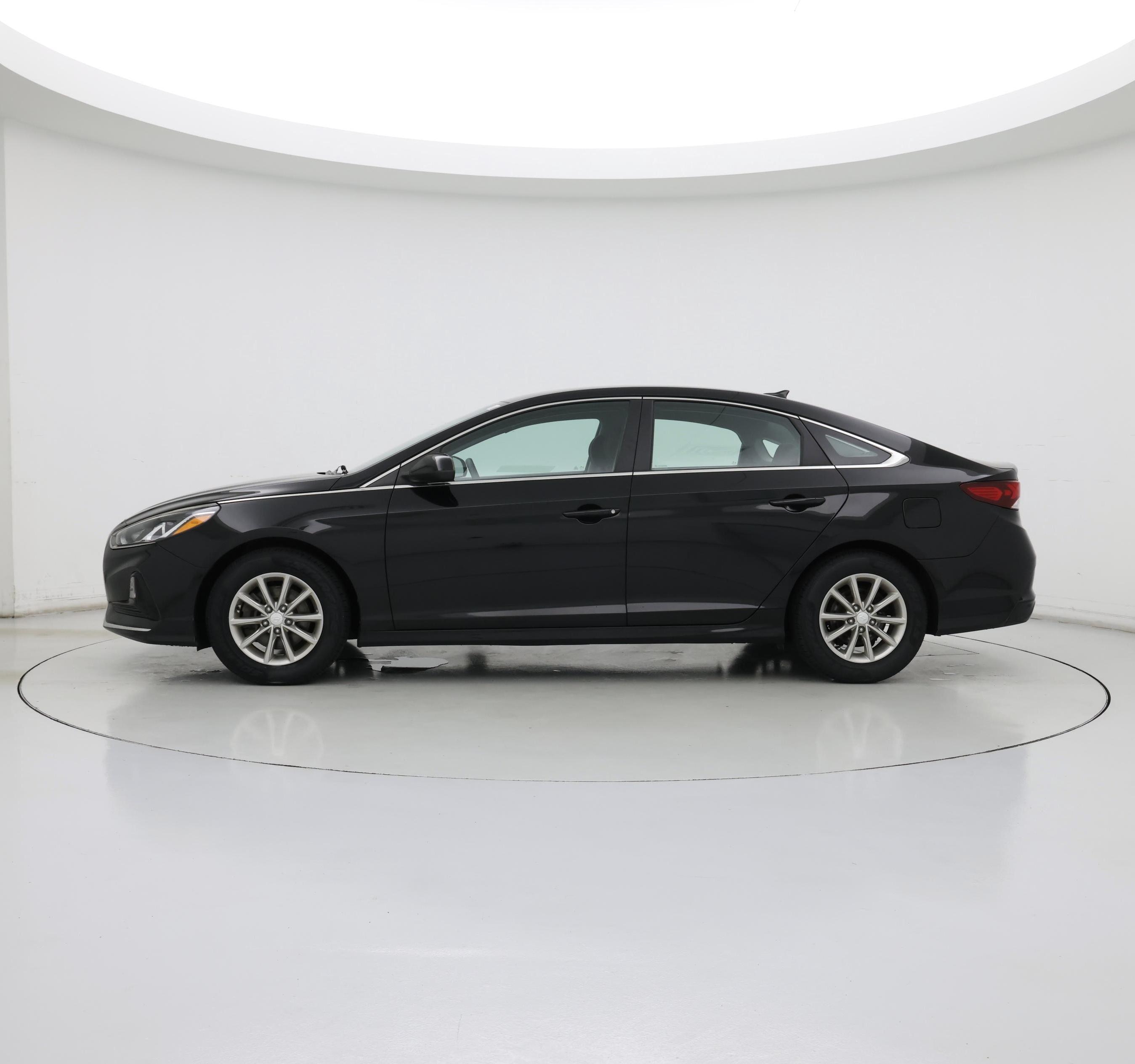Thumbnail: 2019 Hyundai Sonata - 3