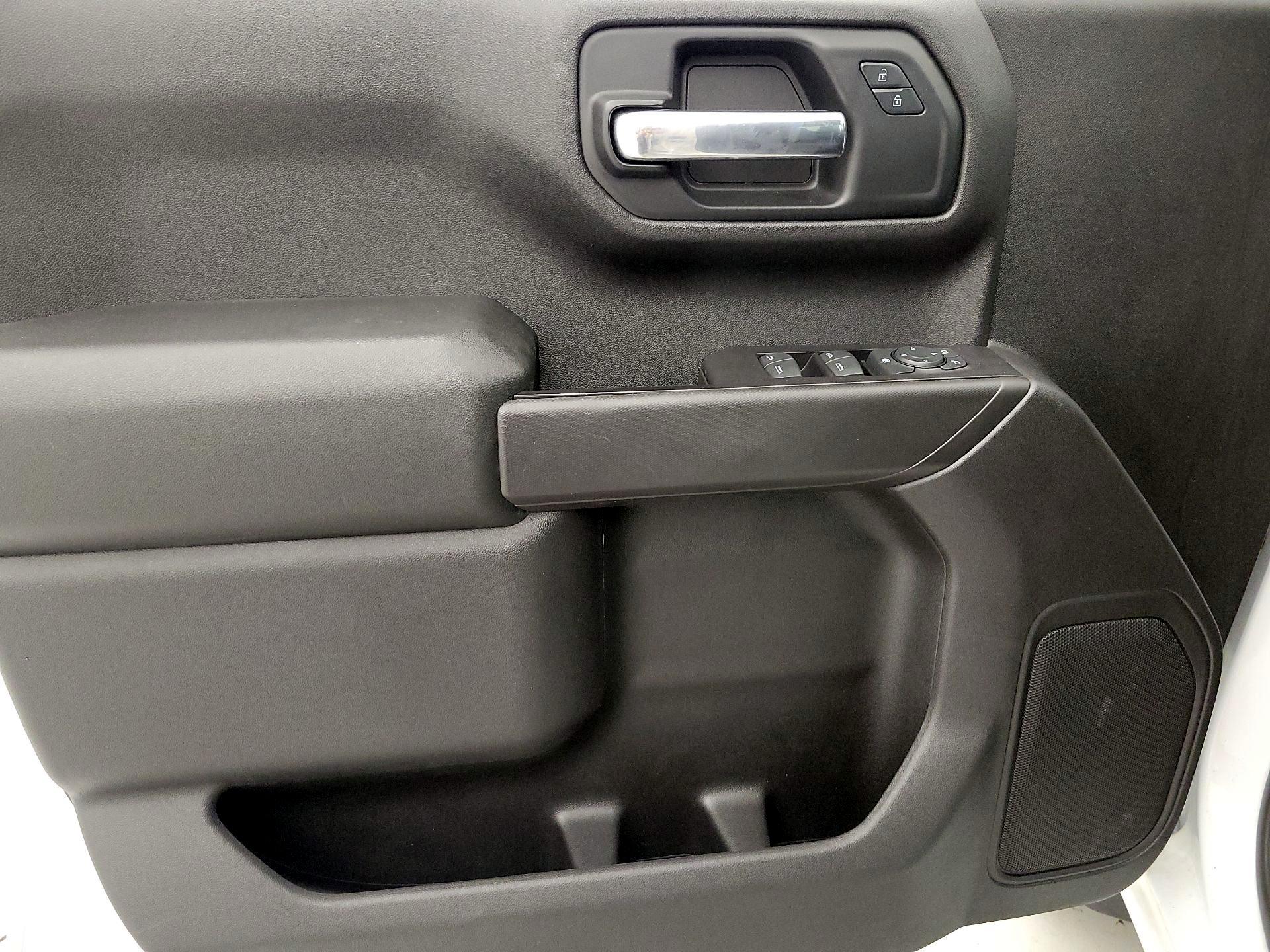 Thumbnail: 2019 Chevrolet Silverado 1500 - 12