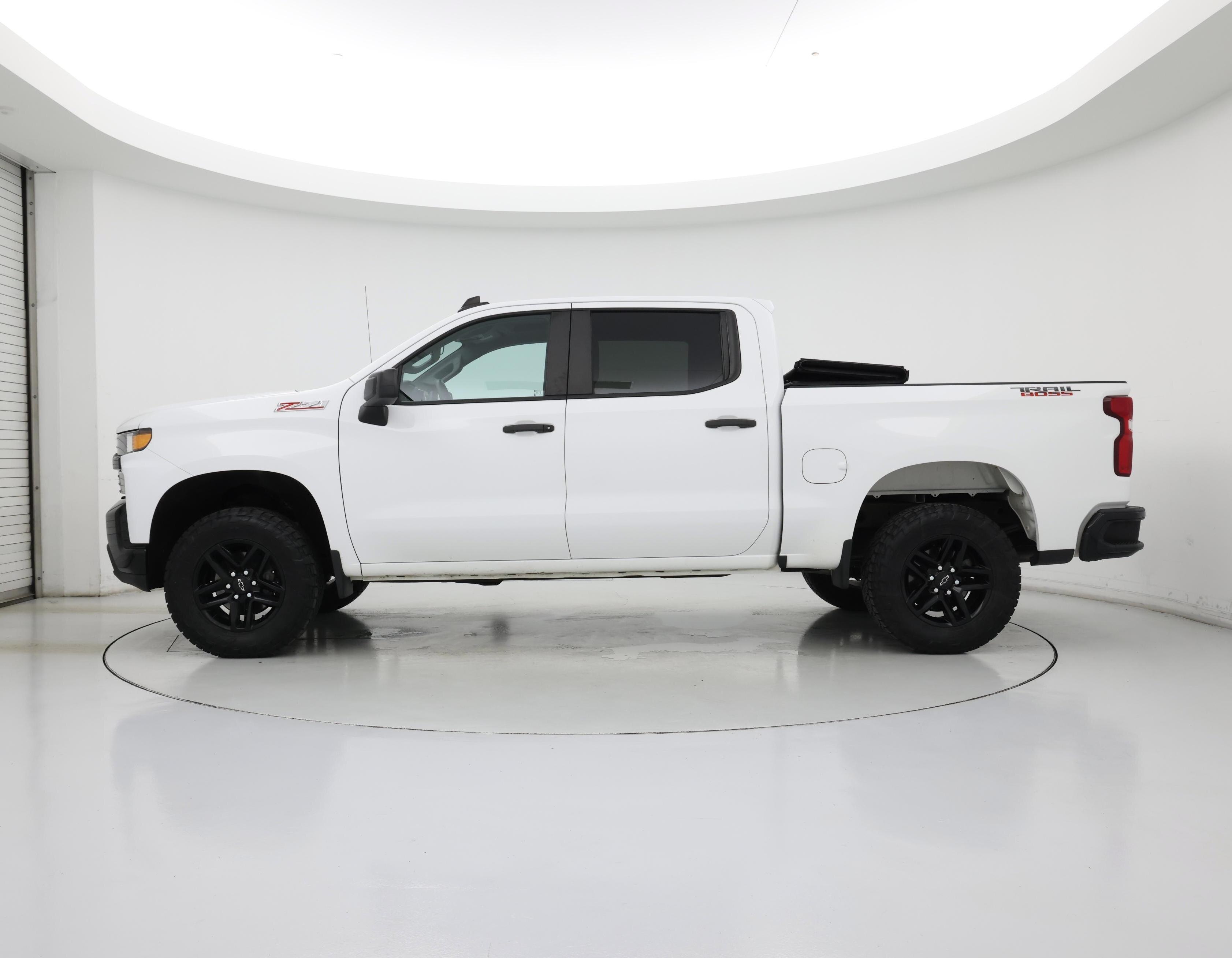 Thumbnail: 2019 Chevrolet Silverado 1500 - 3