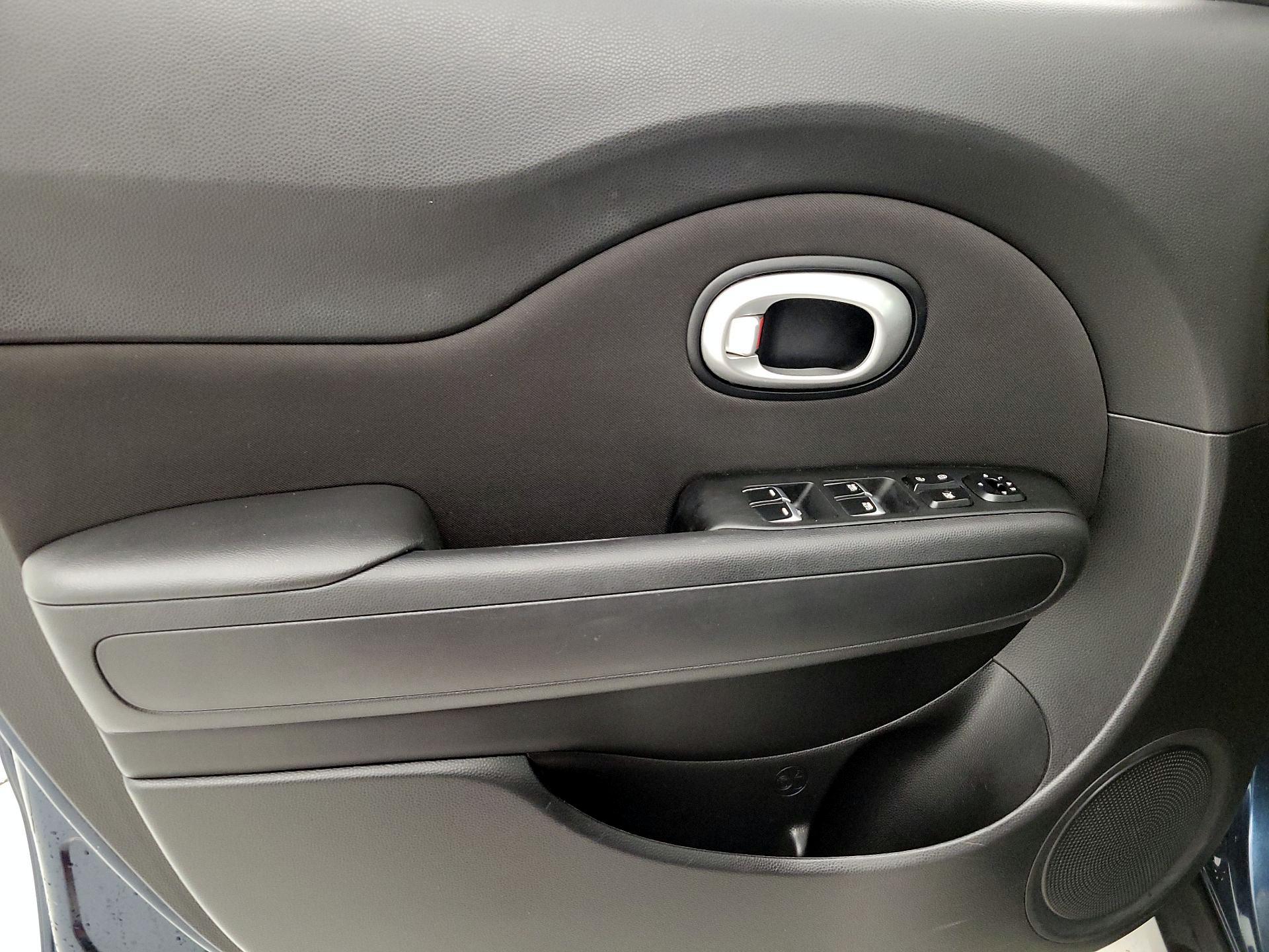 Thumbnail: 2019 Kia Soul - 12