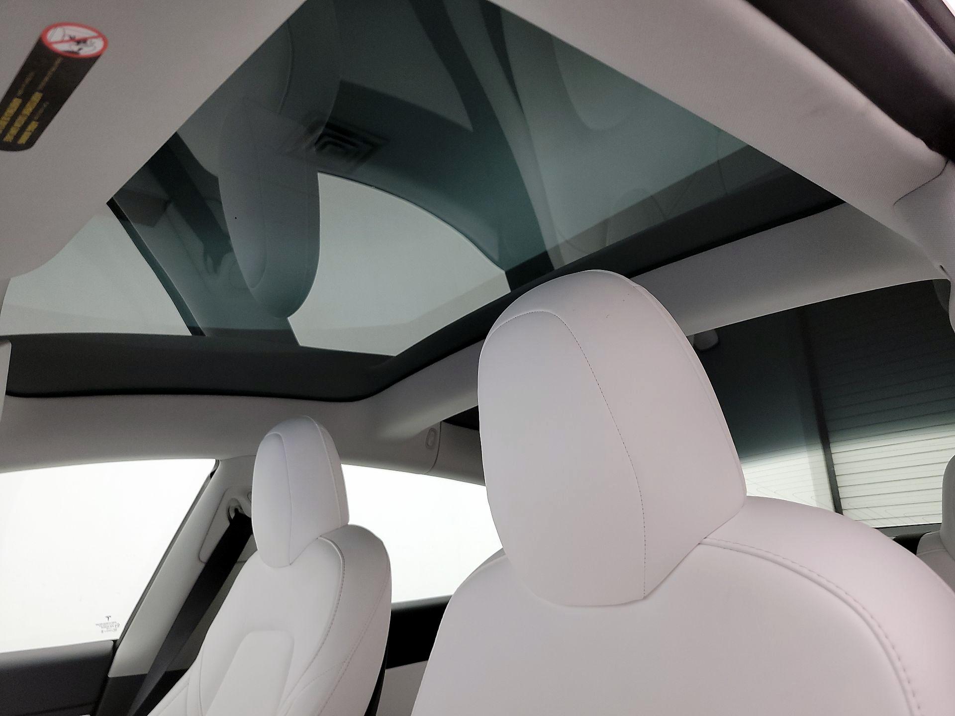 Thumbnail: 2020 Tesla Model 3 - 18