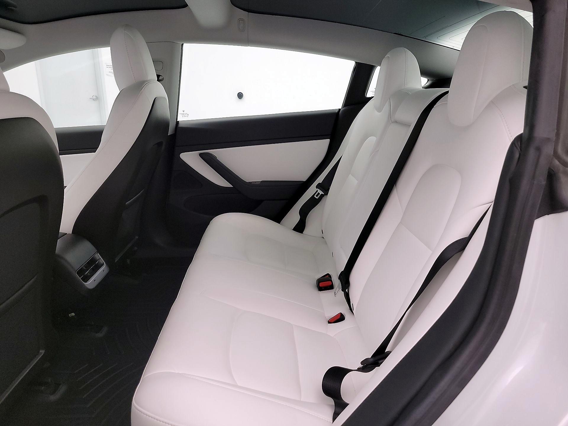 Thumbnail: 2020 Tesla Model 3 - 19