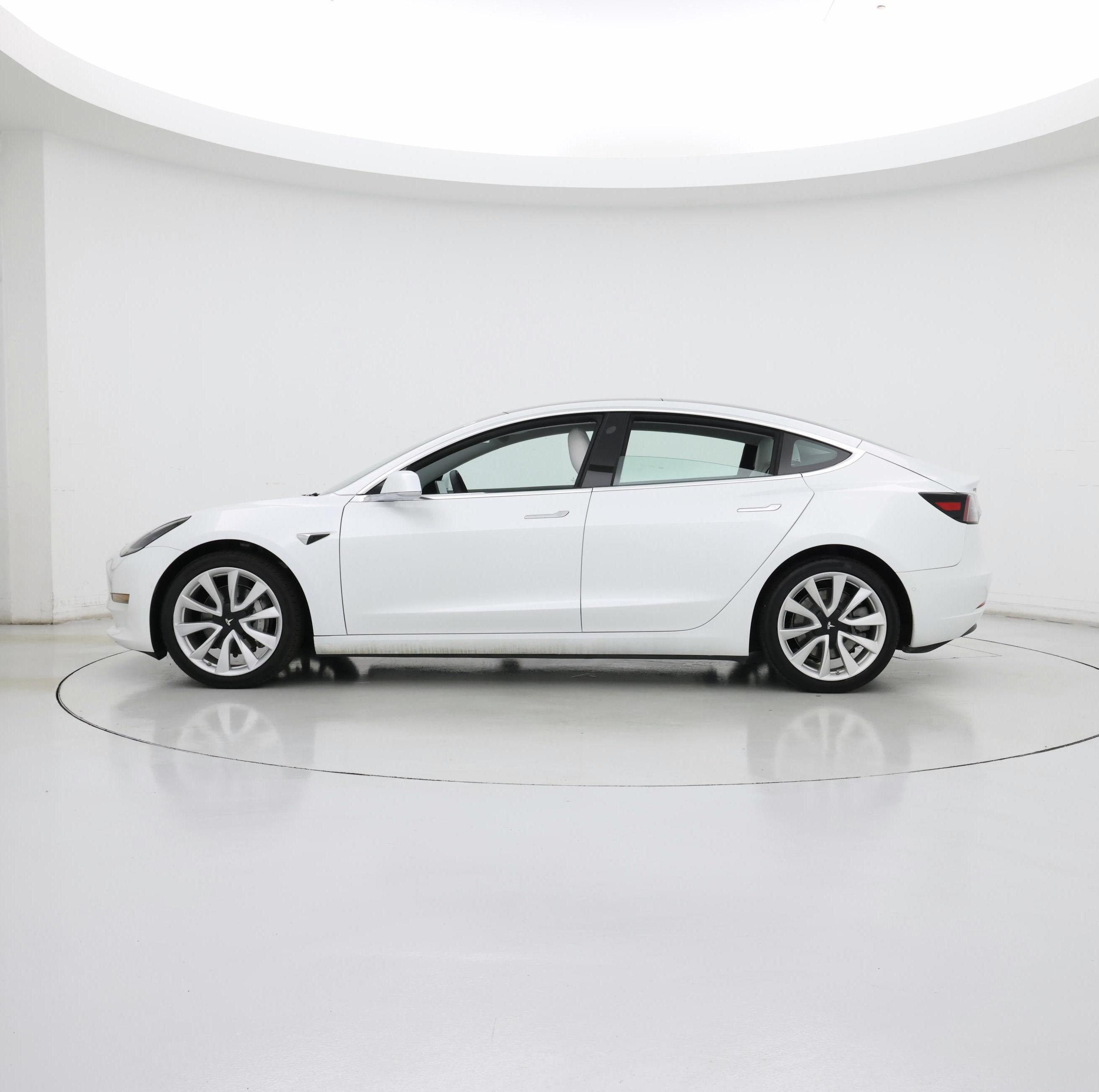 Thumbnail: 2020 Tesla Model 3 - 3