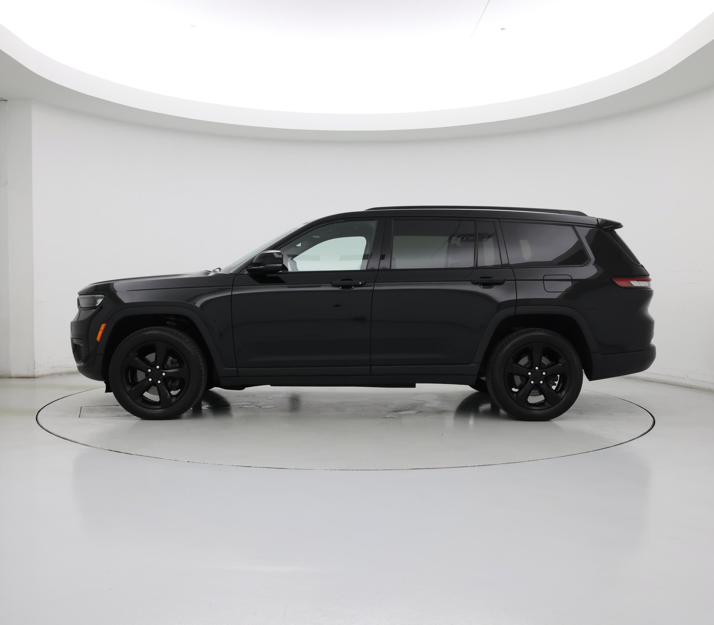 Thumbnail: 2023 Jeep Grand Cherokee L - 3
