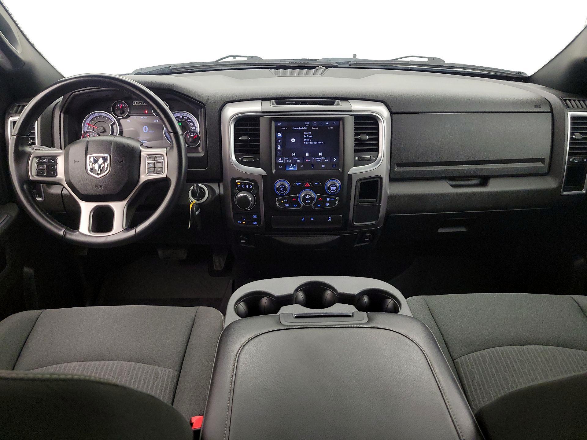 Thumbnail: 2022 RAM 1500 Classic - 9