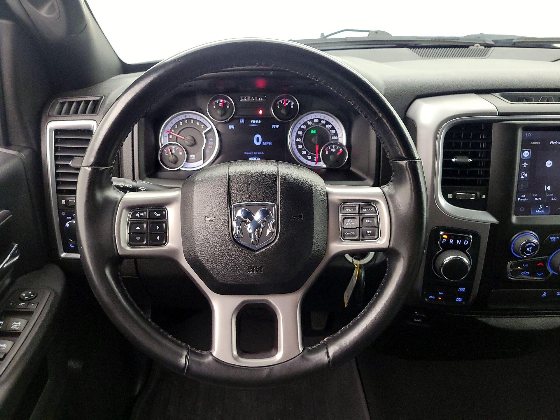 Thumbnail: 2022 RAM 1500 Classic - 10