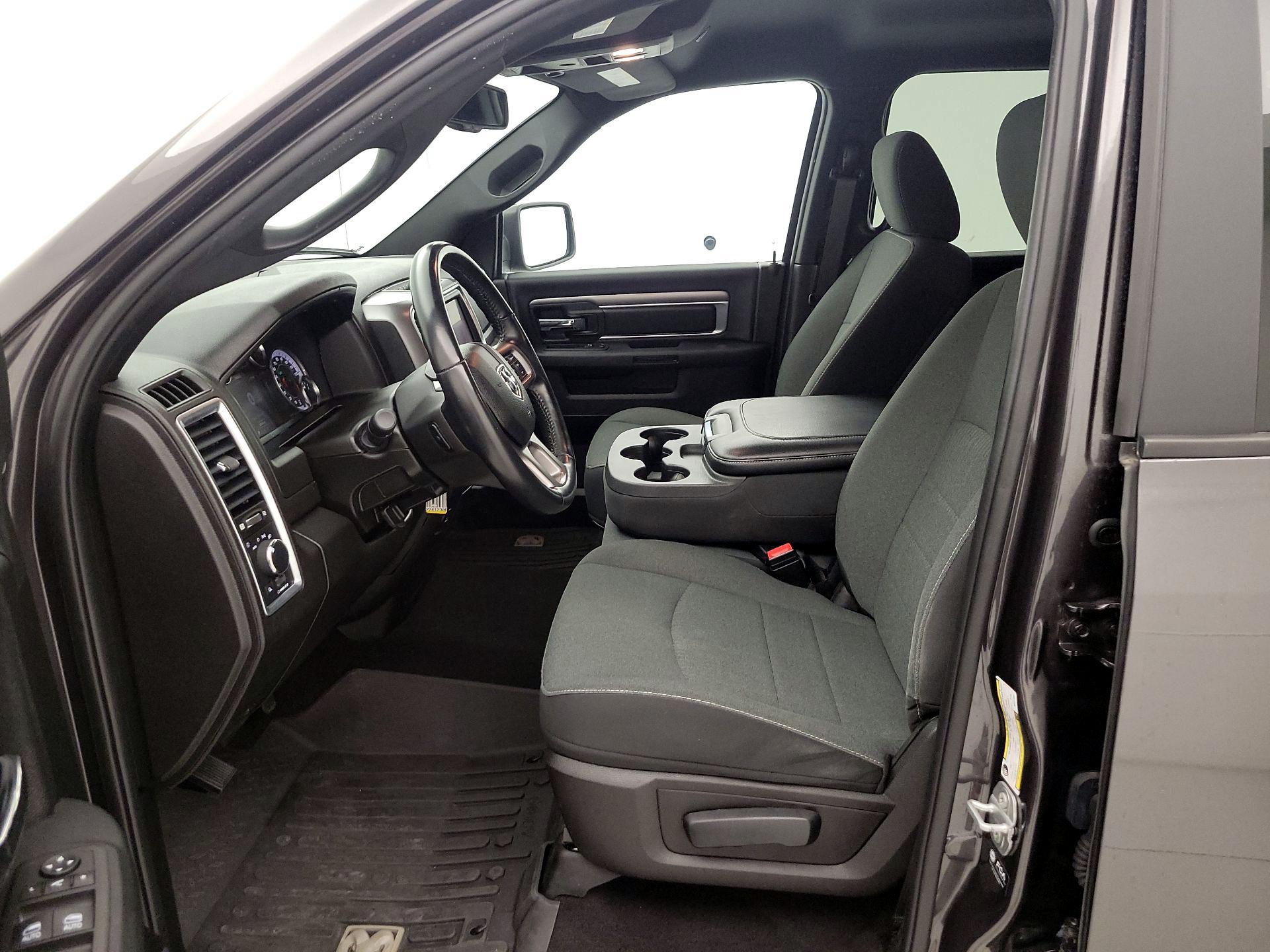 Thumbnail: 2022 RAM 1500 Classic - 11