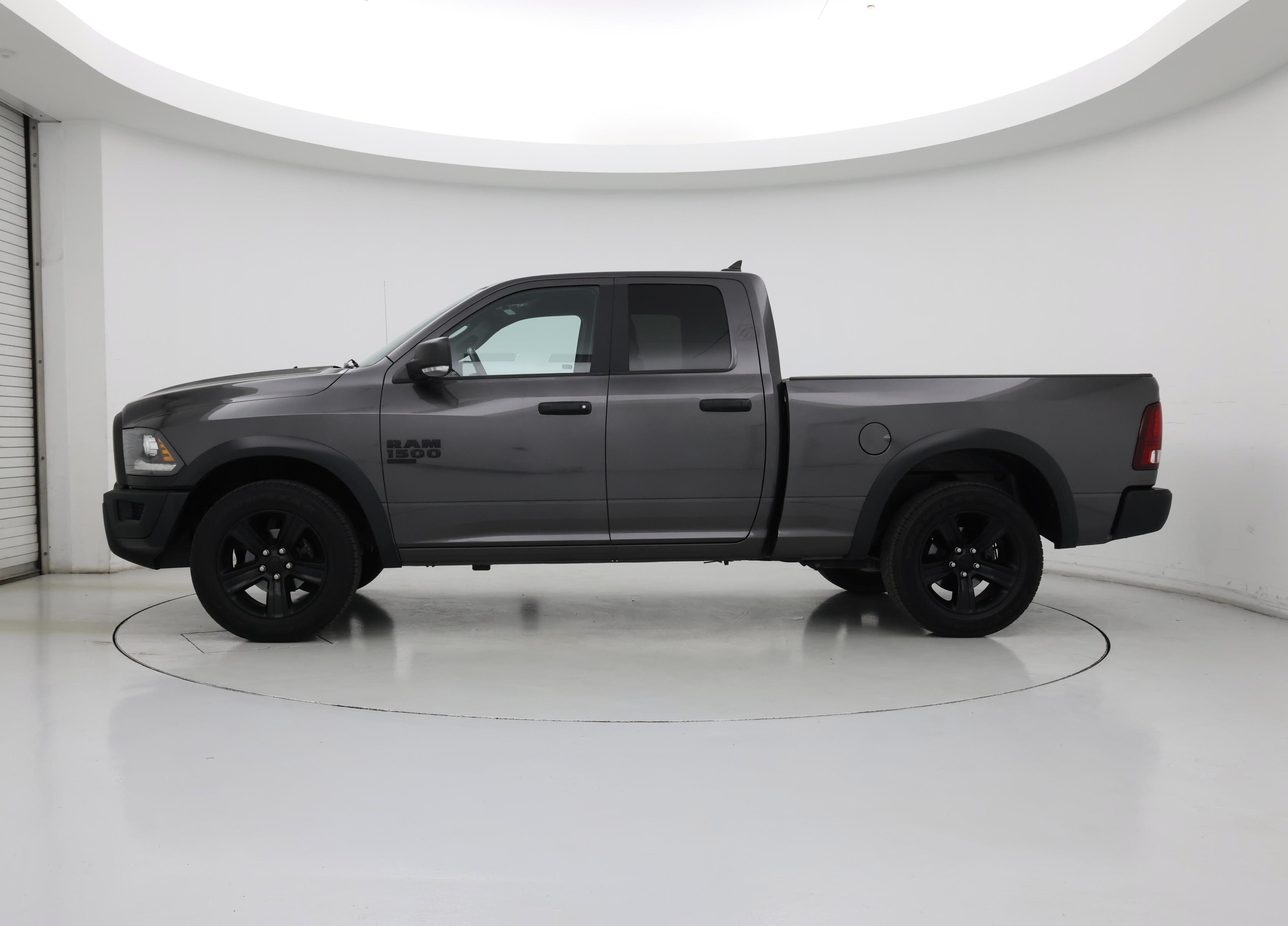 Thumbnail: 2022 RAM 1500 Classic - 3