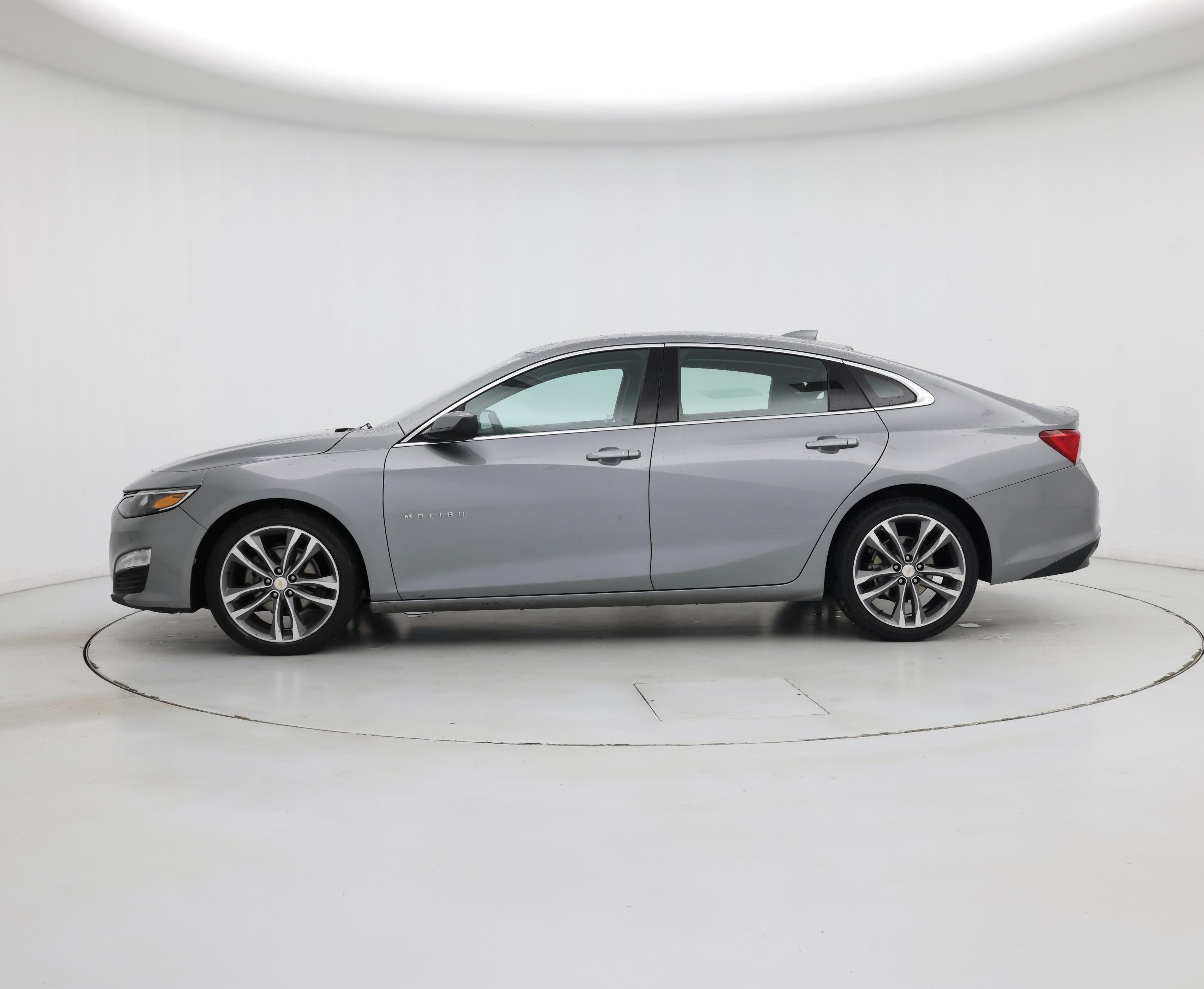 Thumbnail: 2023 Chevrolet Malibu - 3