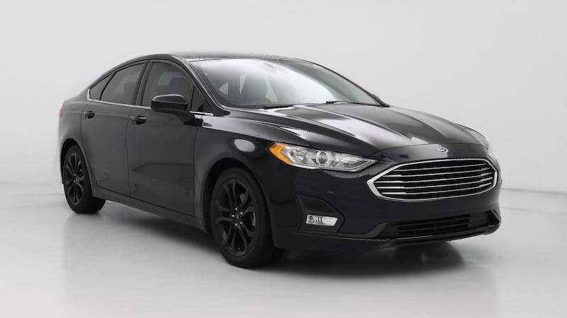 2020 Ford Fusion SE Hero Image