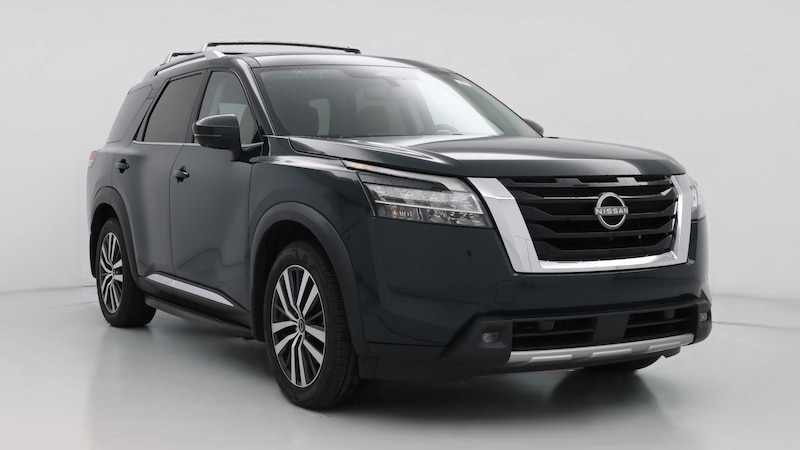 2022 Nissan Pathfinder Platinum Hero Image