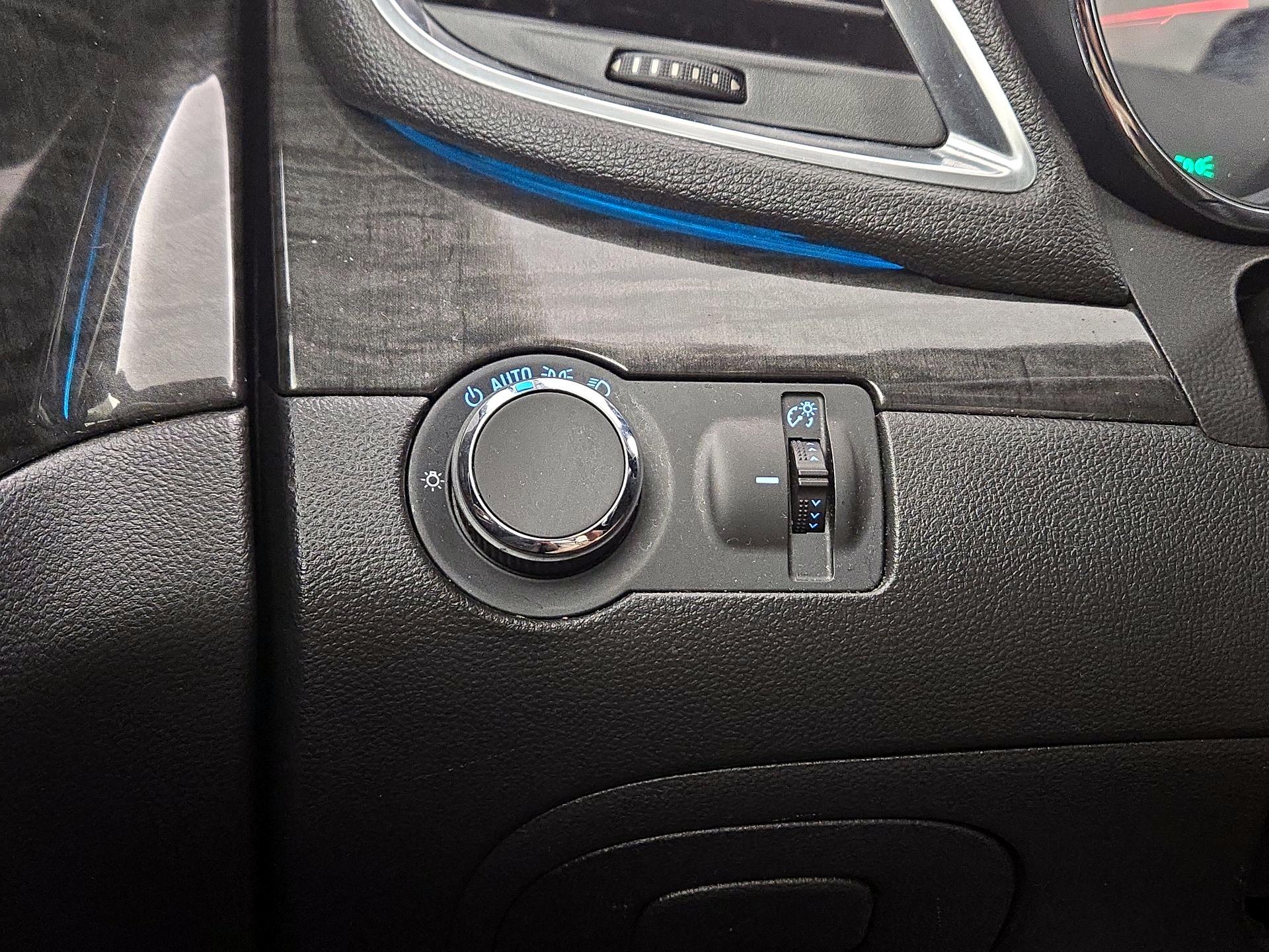 Thumbnail: 2015 Buick Encore - 13