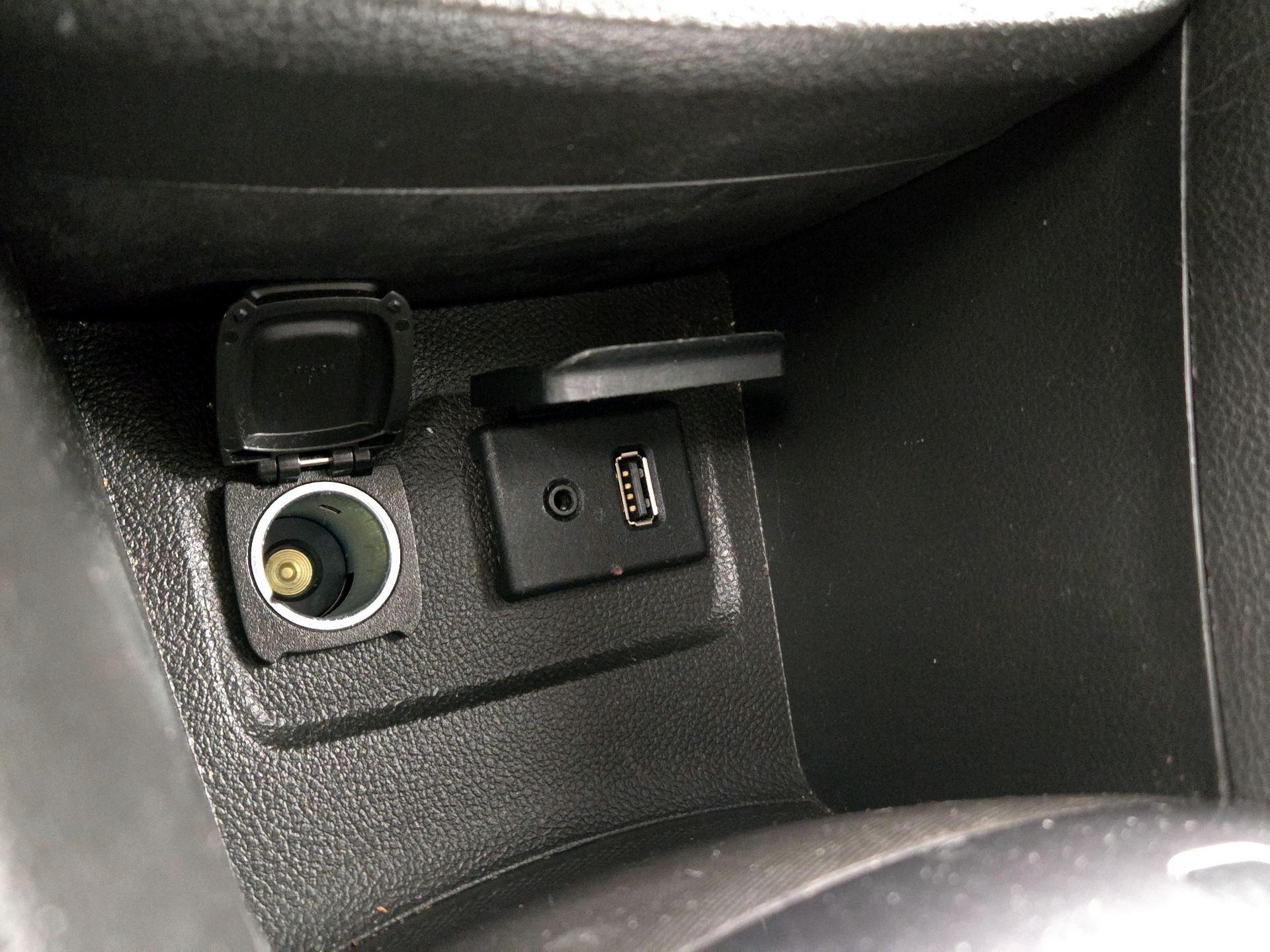 Thumbnail: 2015 Buick Encore - 18