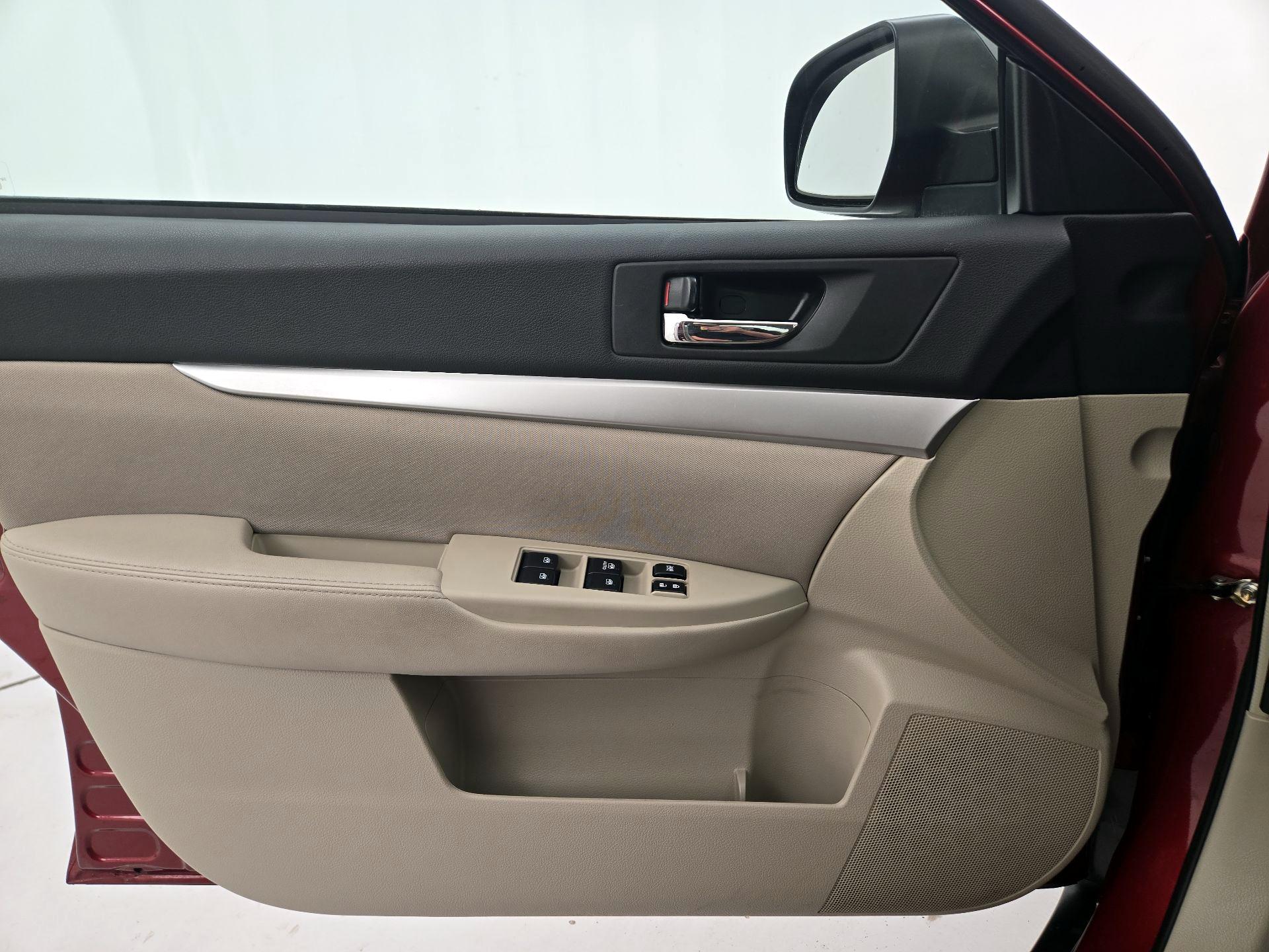 Thumbnail: 2014 Subaru Outback - 12