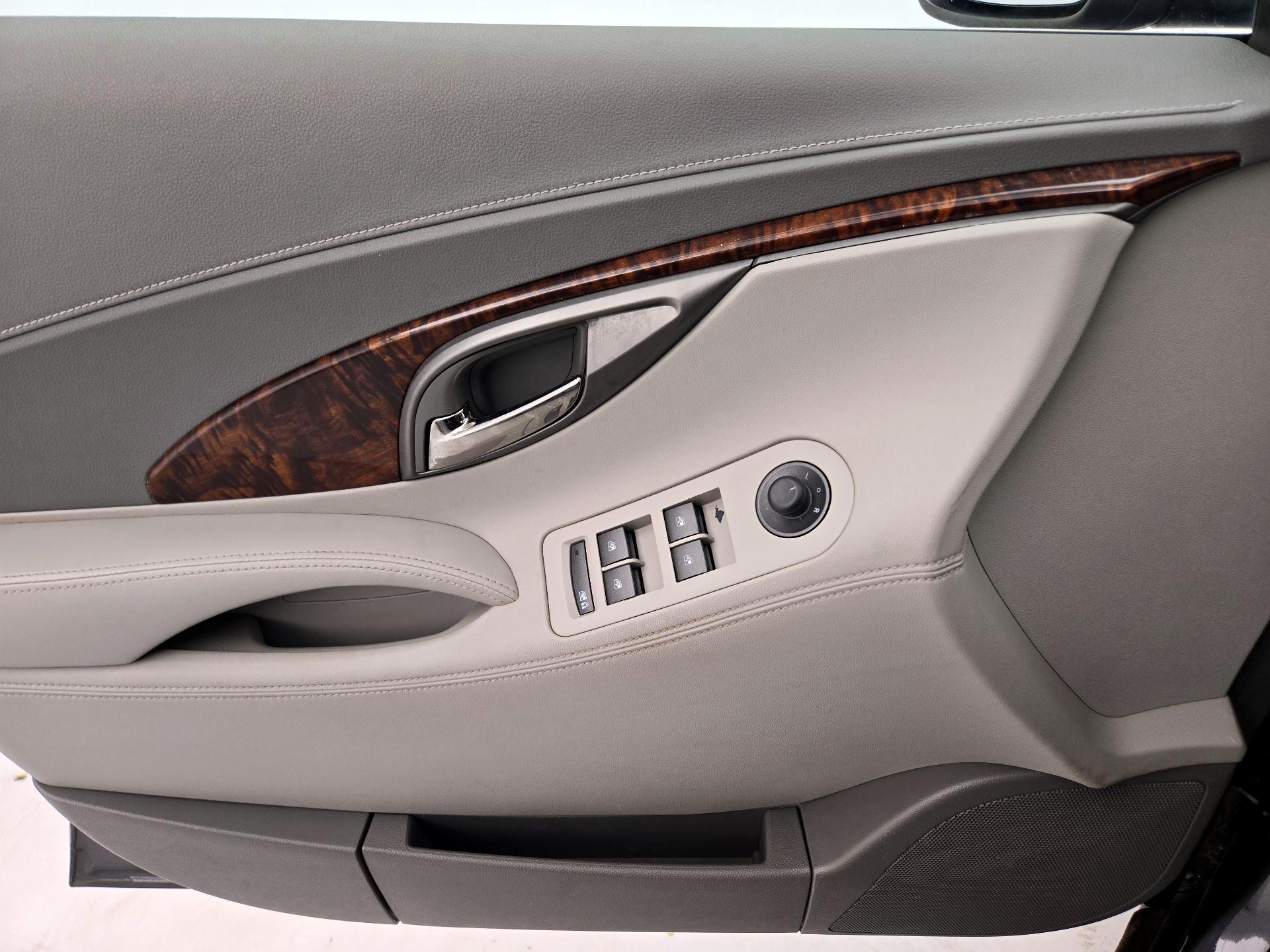Thumbnail: 2013 Buick LaCrosse - 12