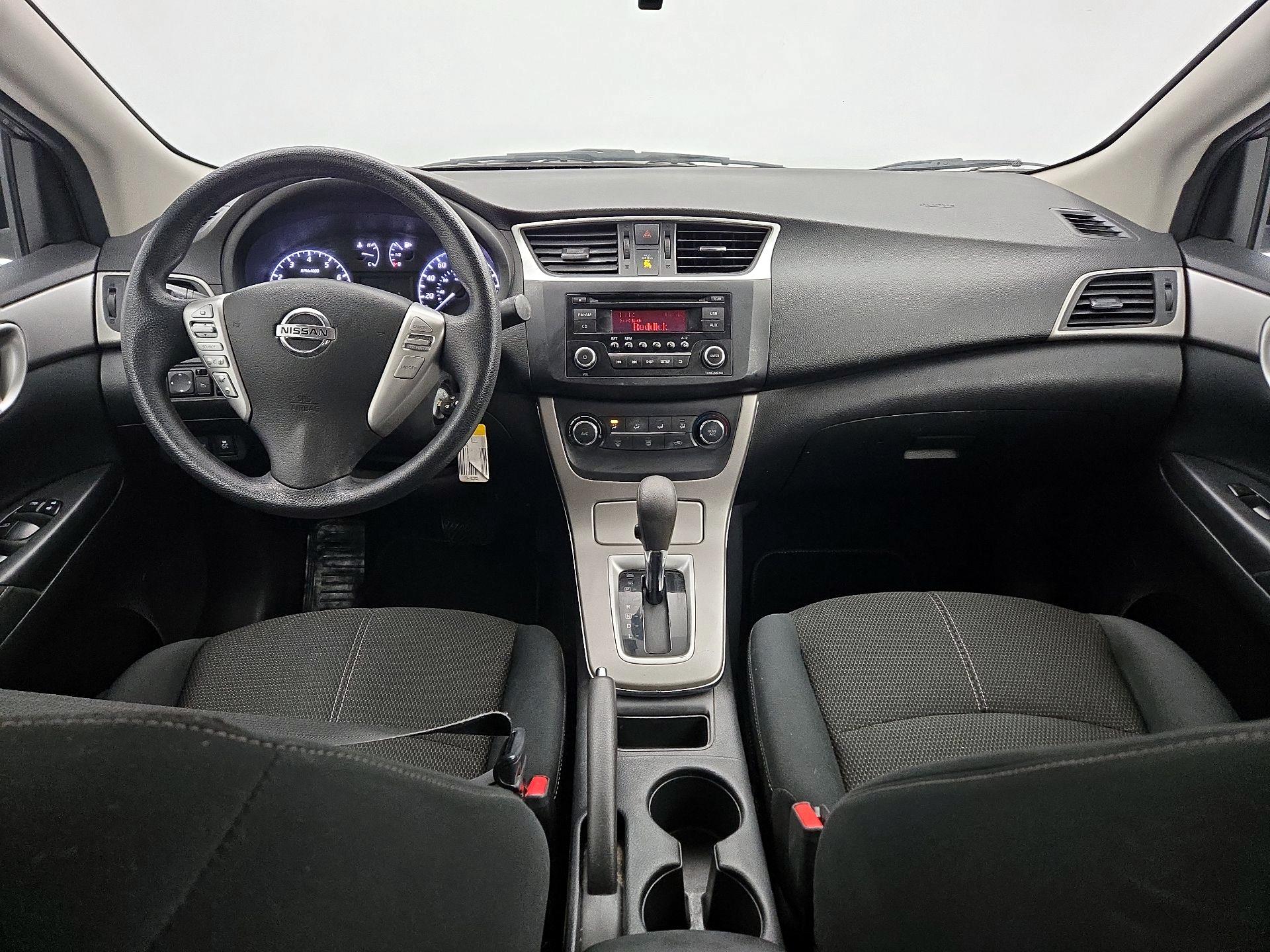 Thumbnail: 2015 Nissan Sentra - 9