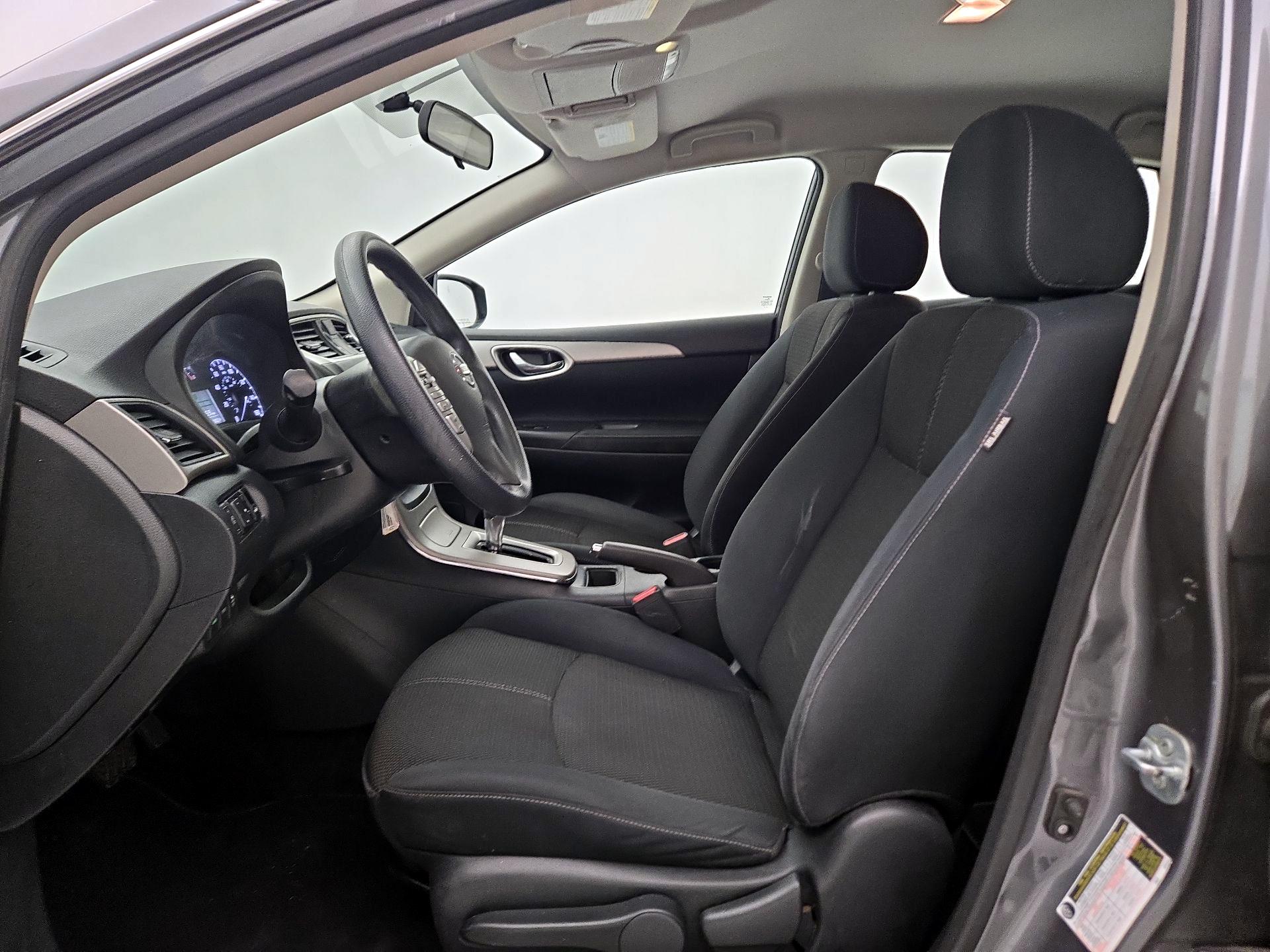 Thumbnail: 2015 Nissan Sentra - 11