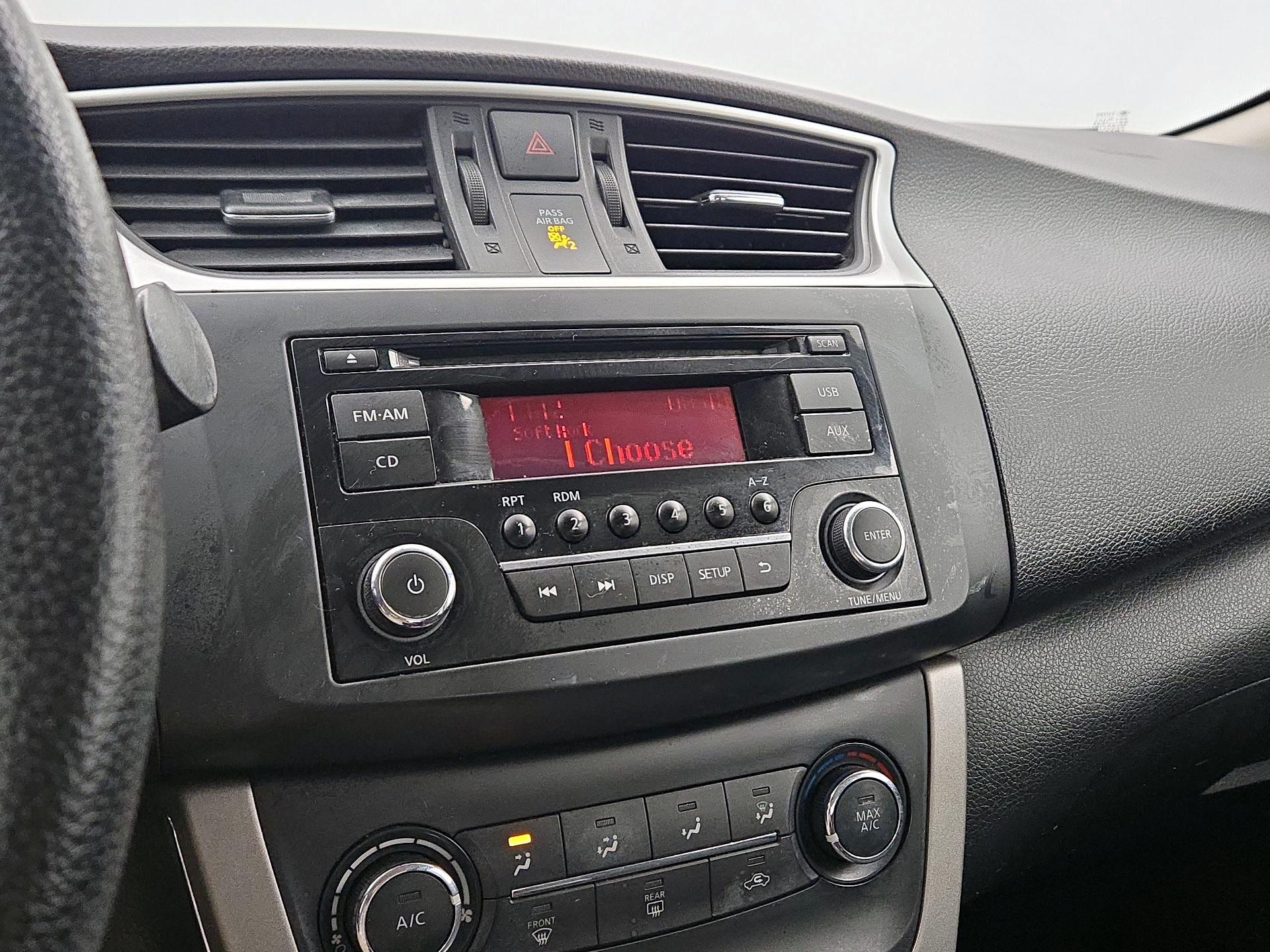 Thumbnail: 2015 Nissan Sentra - 14