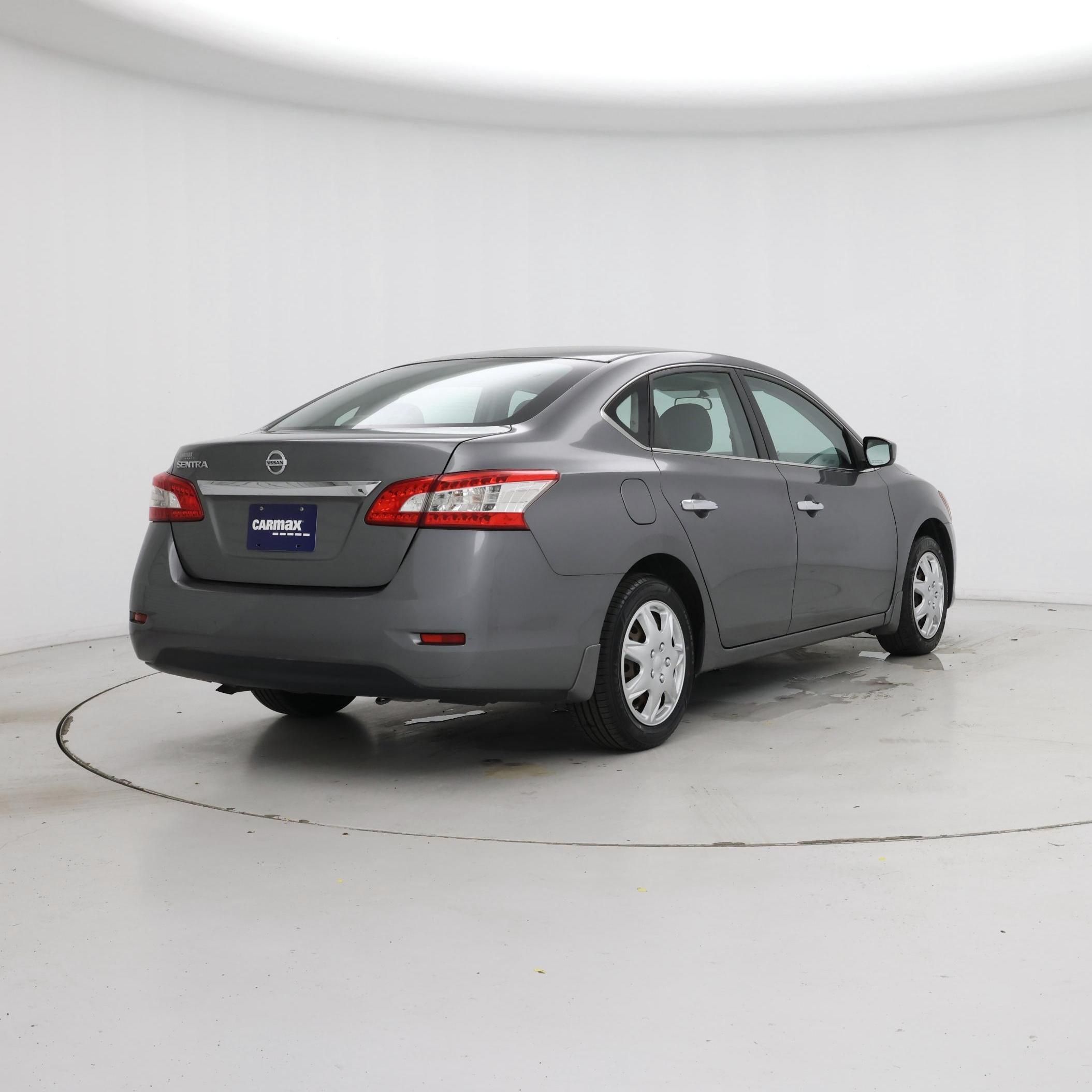 Thumbnail: 2015 Nissan Sentra - 8