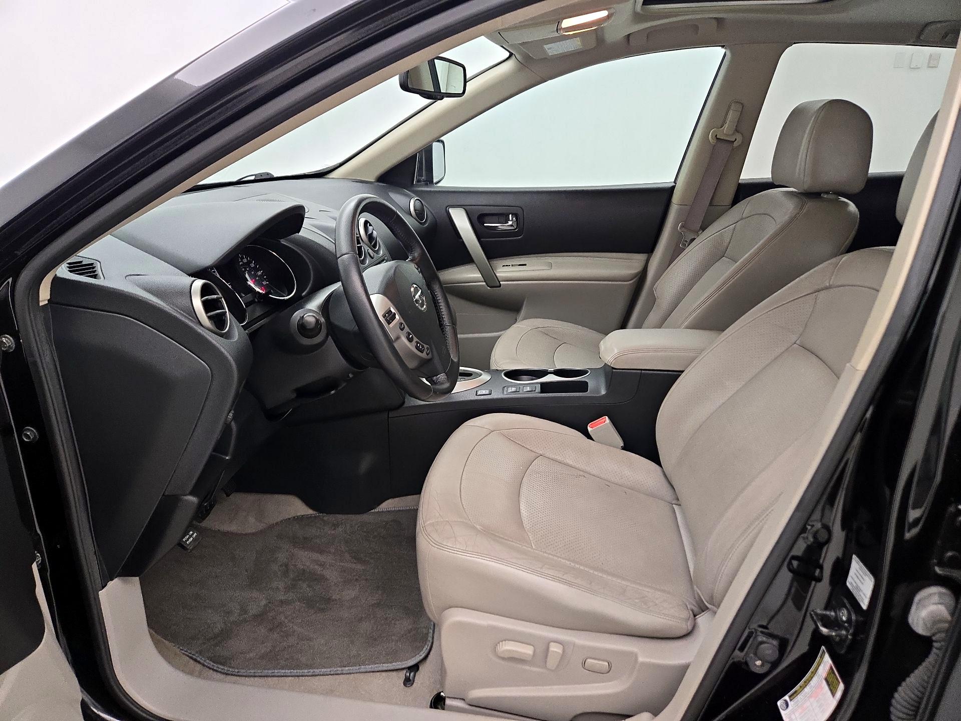 Thumbnail: 2013 Nissan Rogue - 11