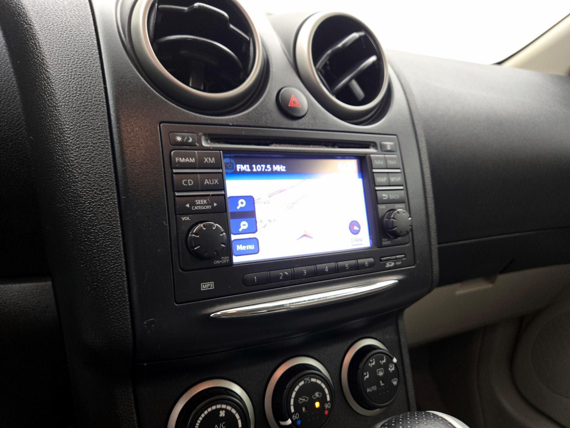 Thumbnail: 2013 Nissan Rogue - 14