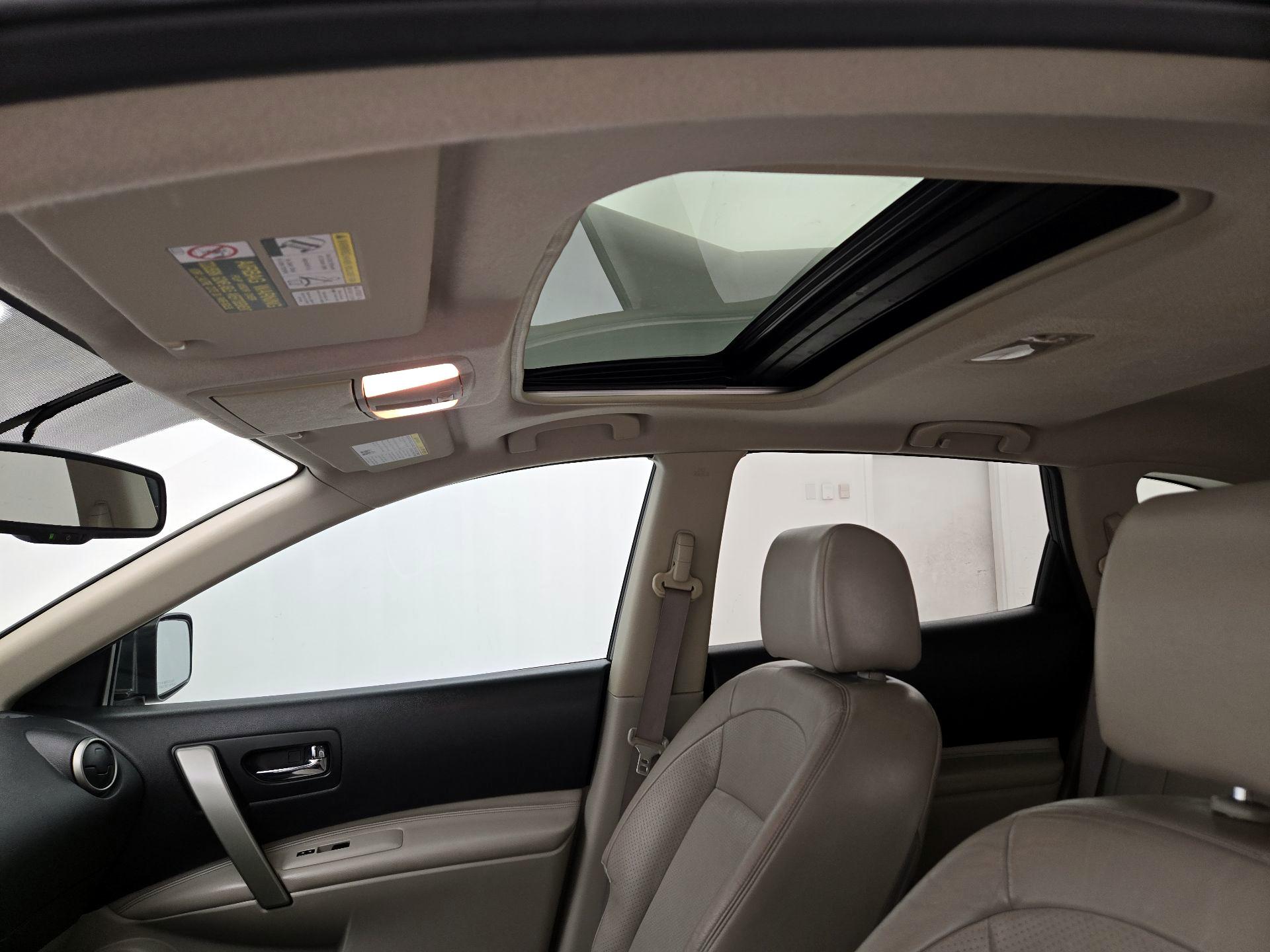 Thumbnail: 2013 Nissan Rogue - 19