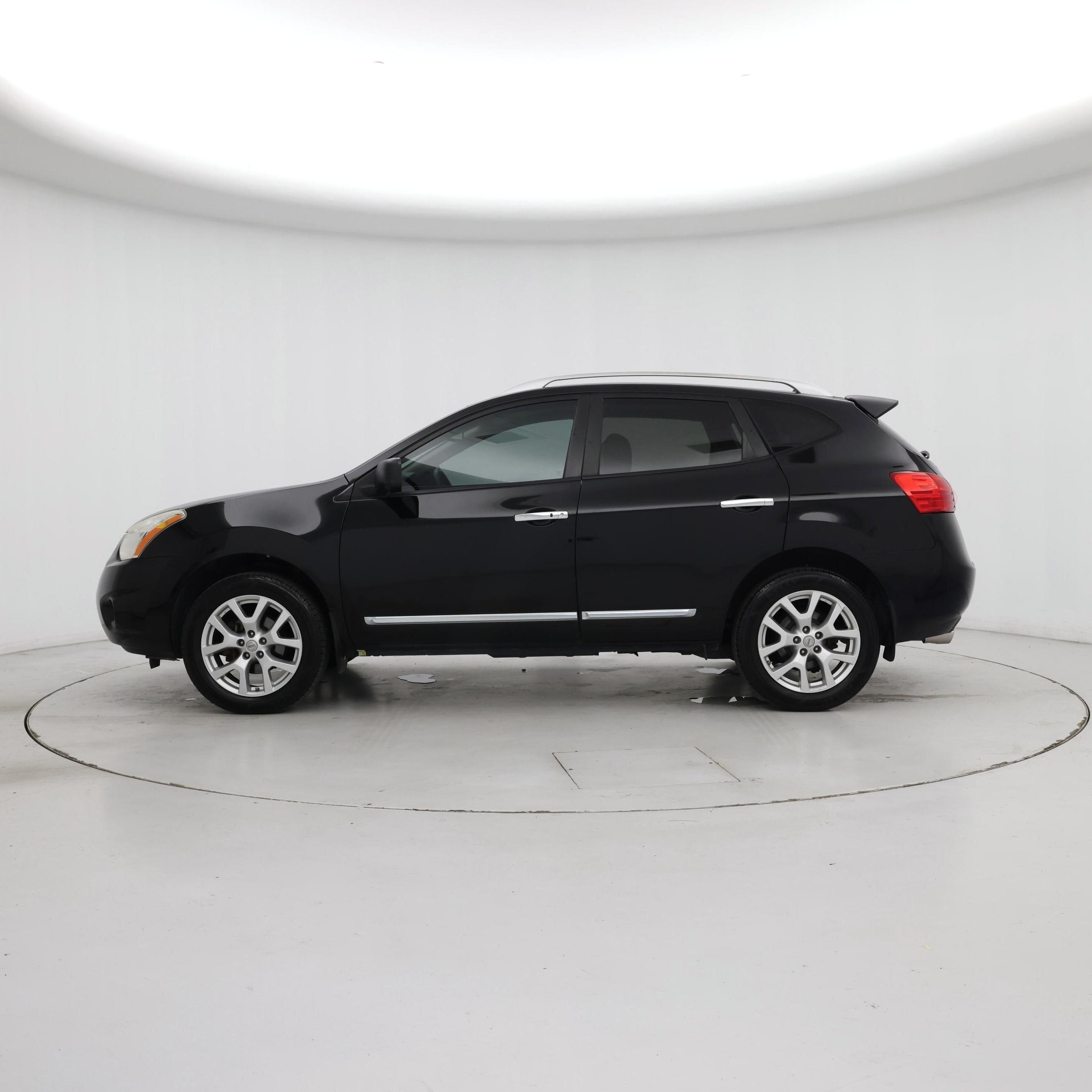 Thumbnail: 2013 Nissan Rogue - 3
