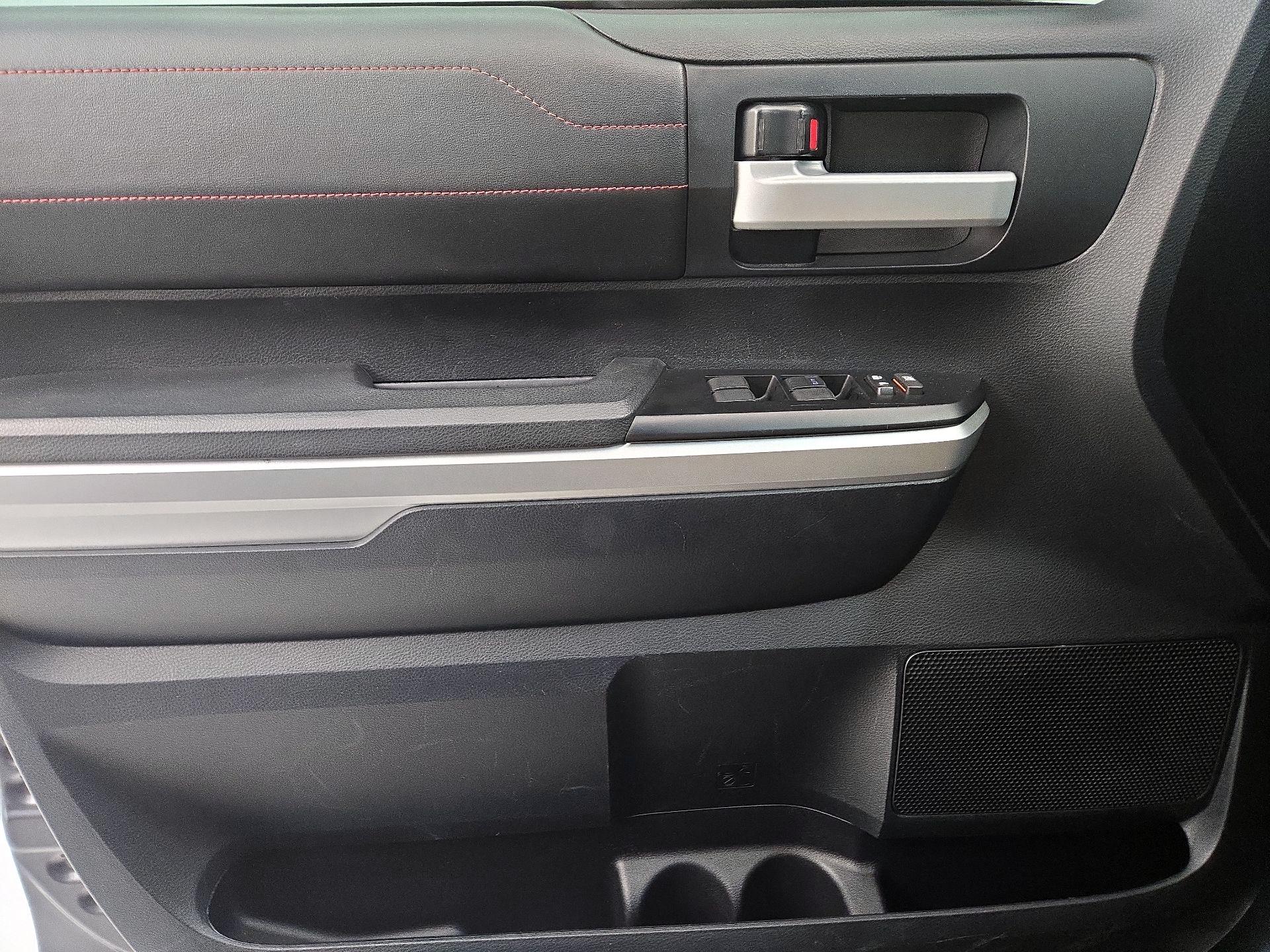 Thumbnail: 2016 Toyota Tundra - 12