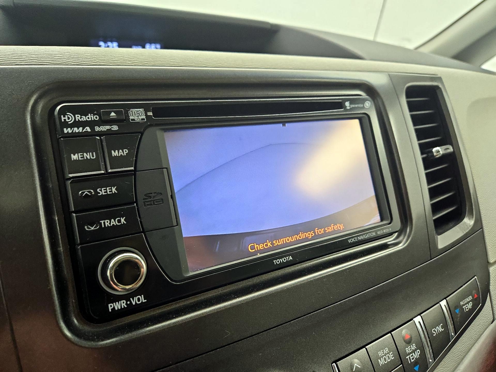 Thumbnail: 2013 Toyota Sienna - 14