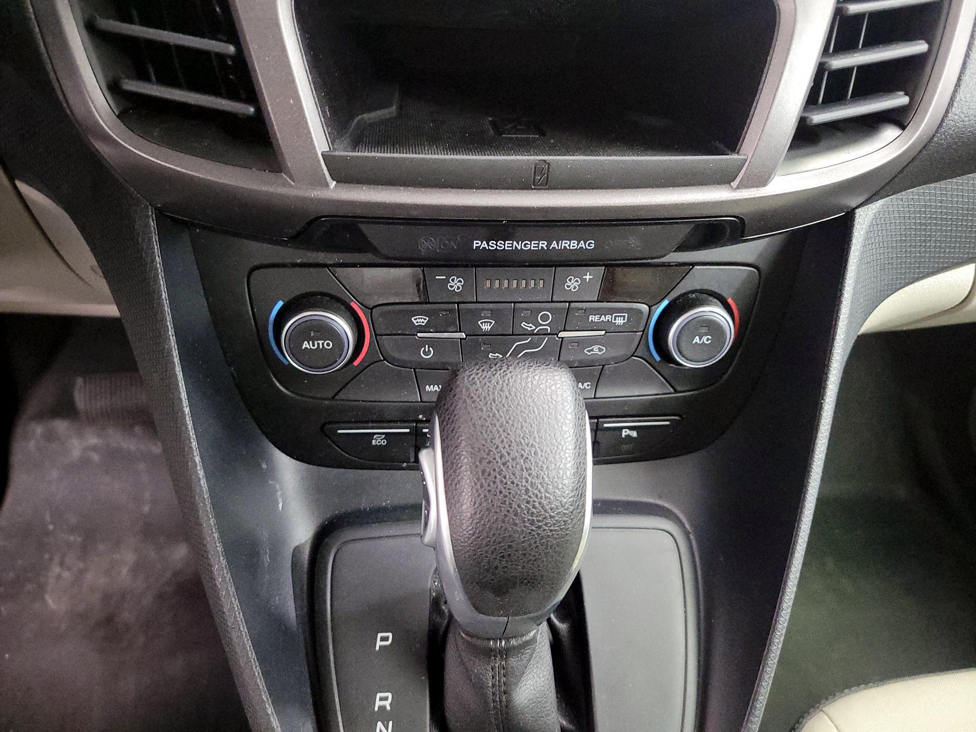 Thumbnail: 2022 Ford Transit Series - 16