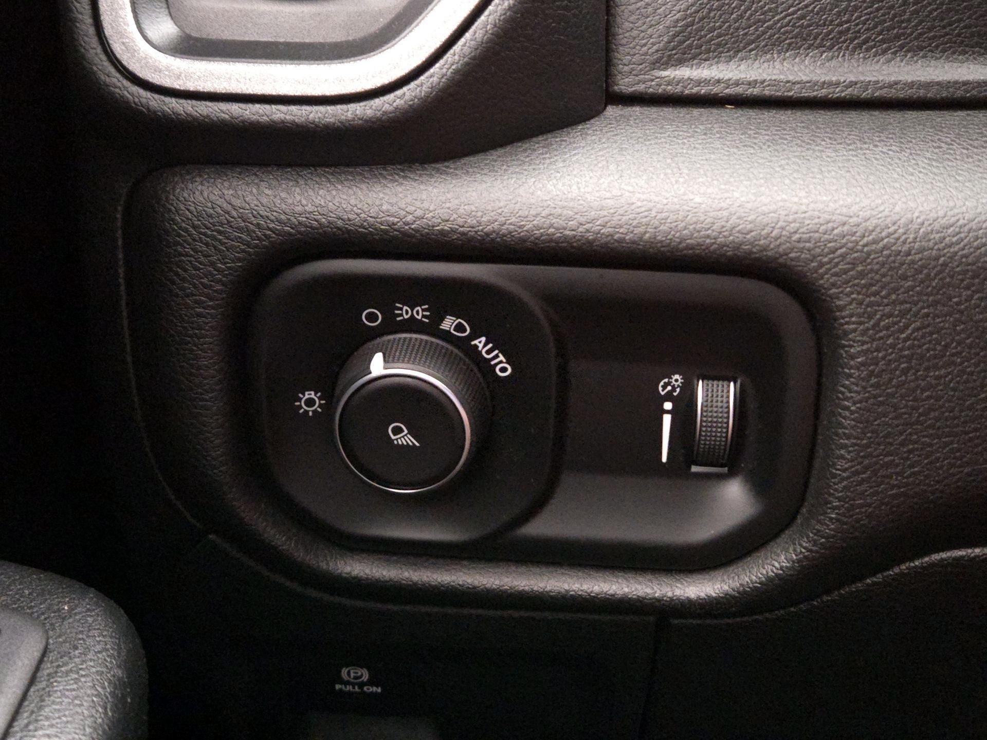 Thumbnail: 2021 RAM 1500 - 13