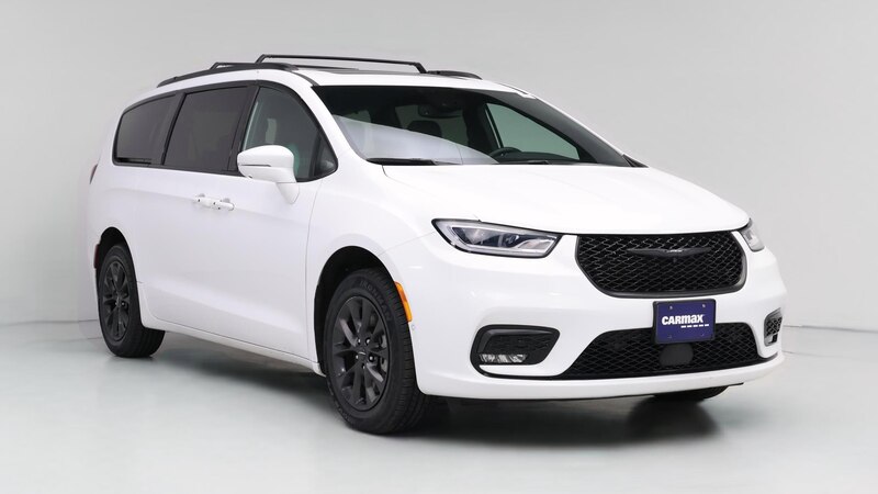 2021 Chrysler Pacifica Touring L Hero Image