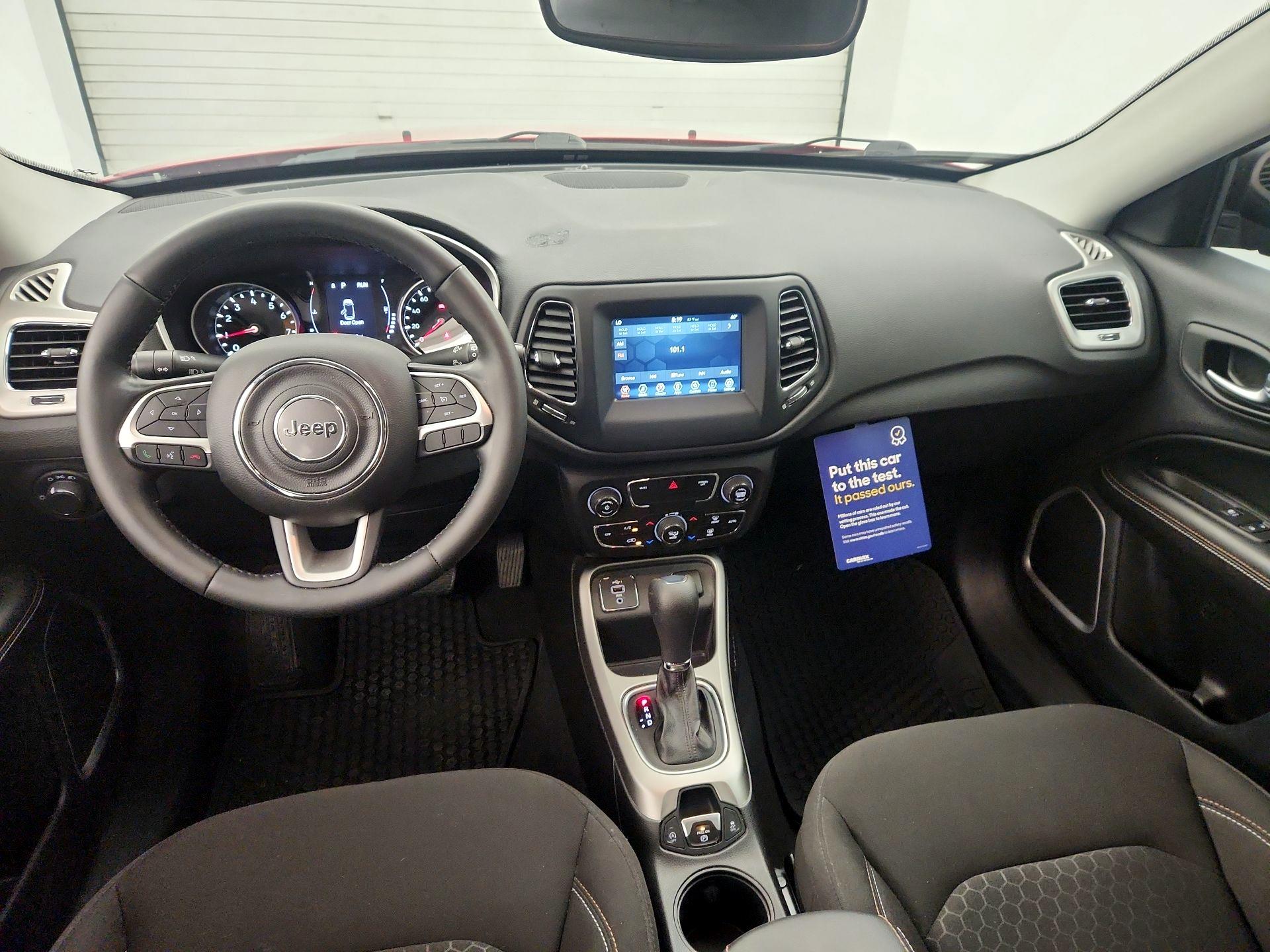 Thumbnail: 2020 Jeep Compass - 9
