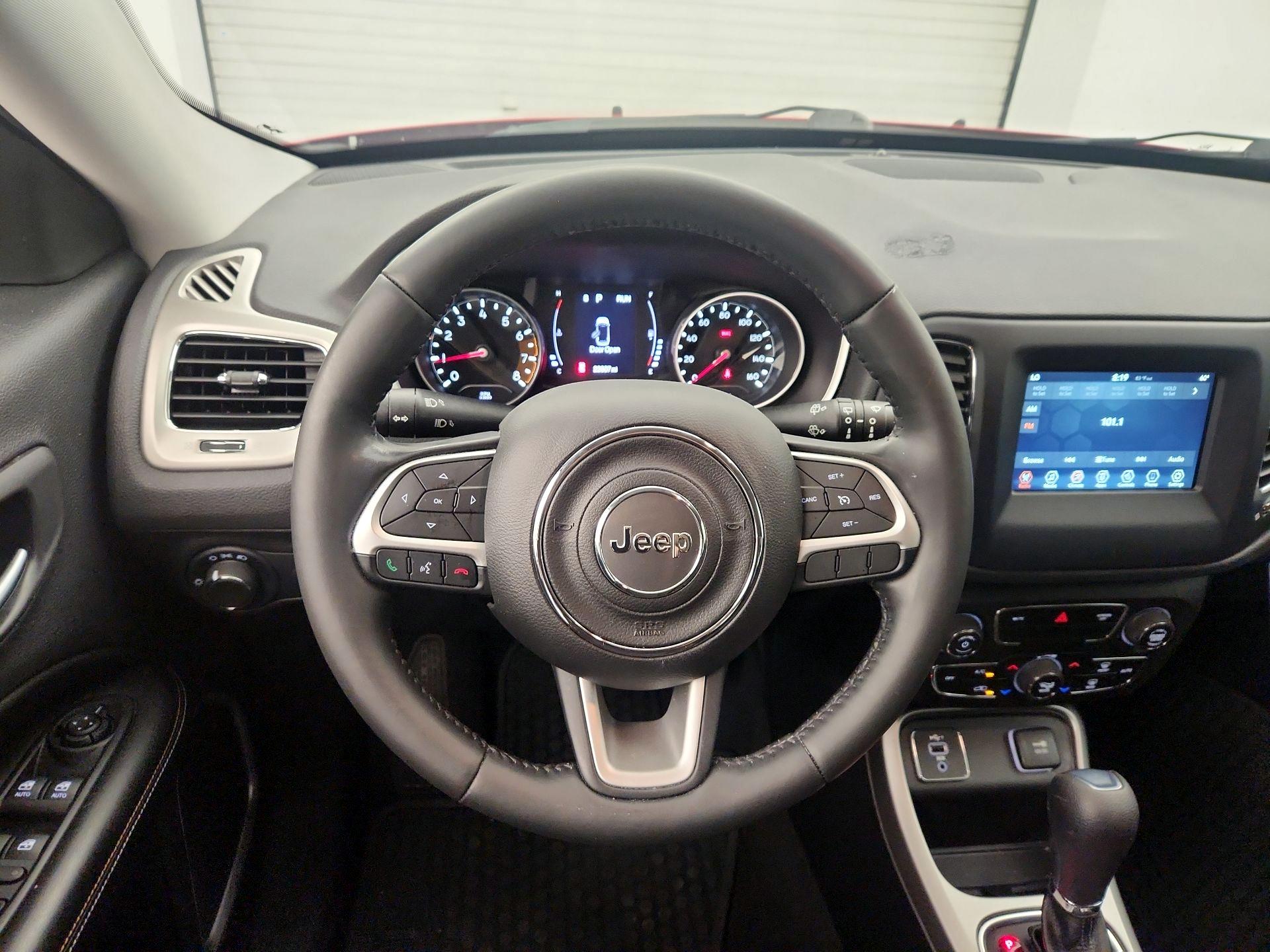 Thumbnail: 2020 Jeep Compass - 10