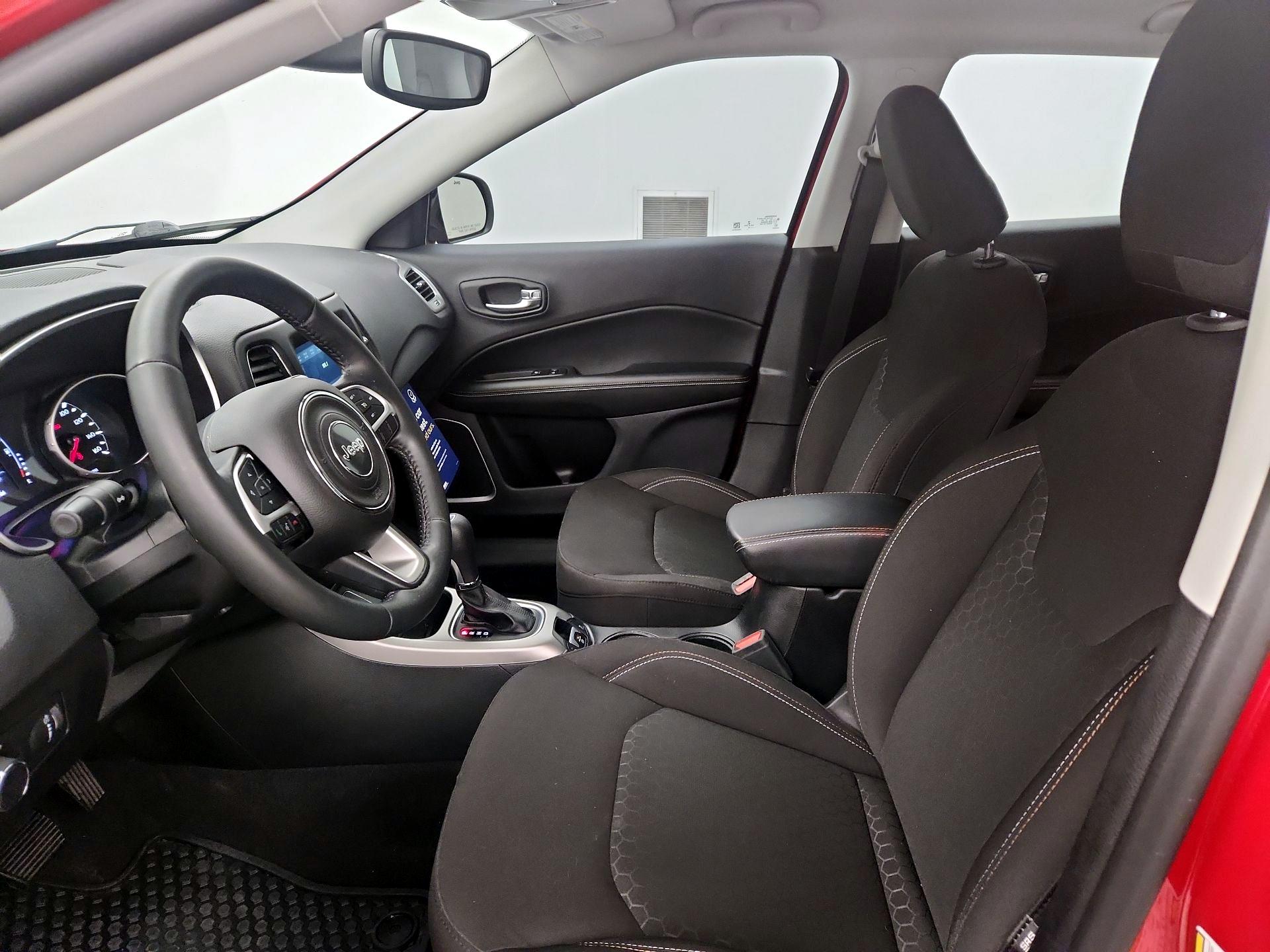 Thumbnail: 2020 Jeep Compass - 11