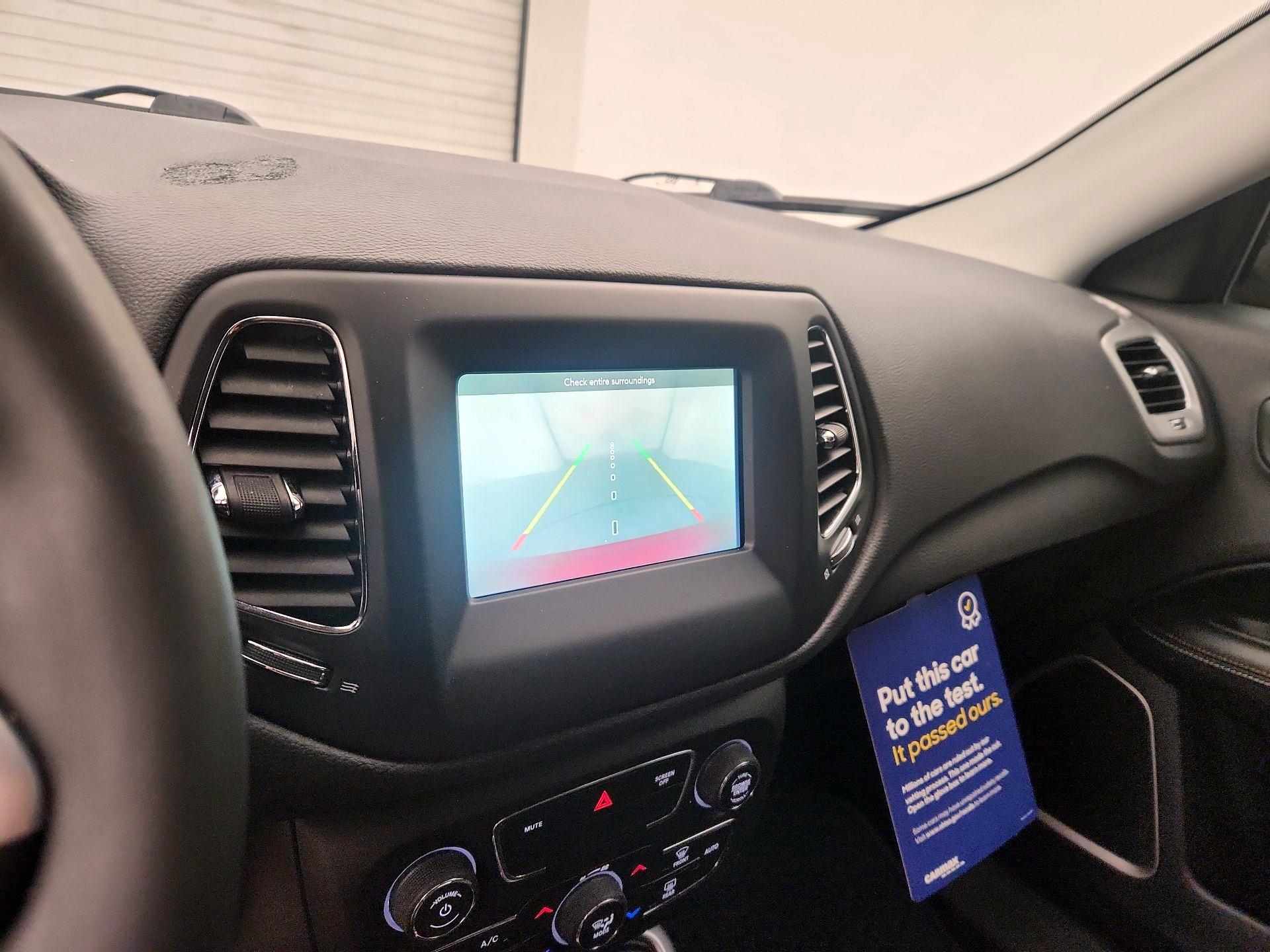 Thumbnail: 2020 Jeep Compass - 14