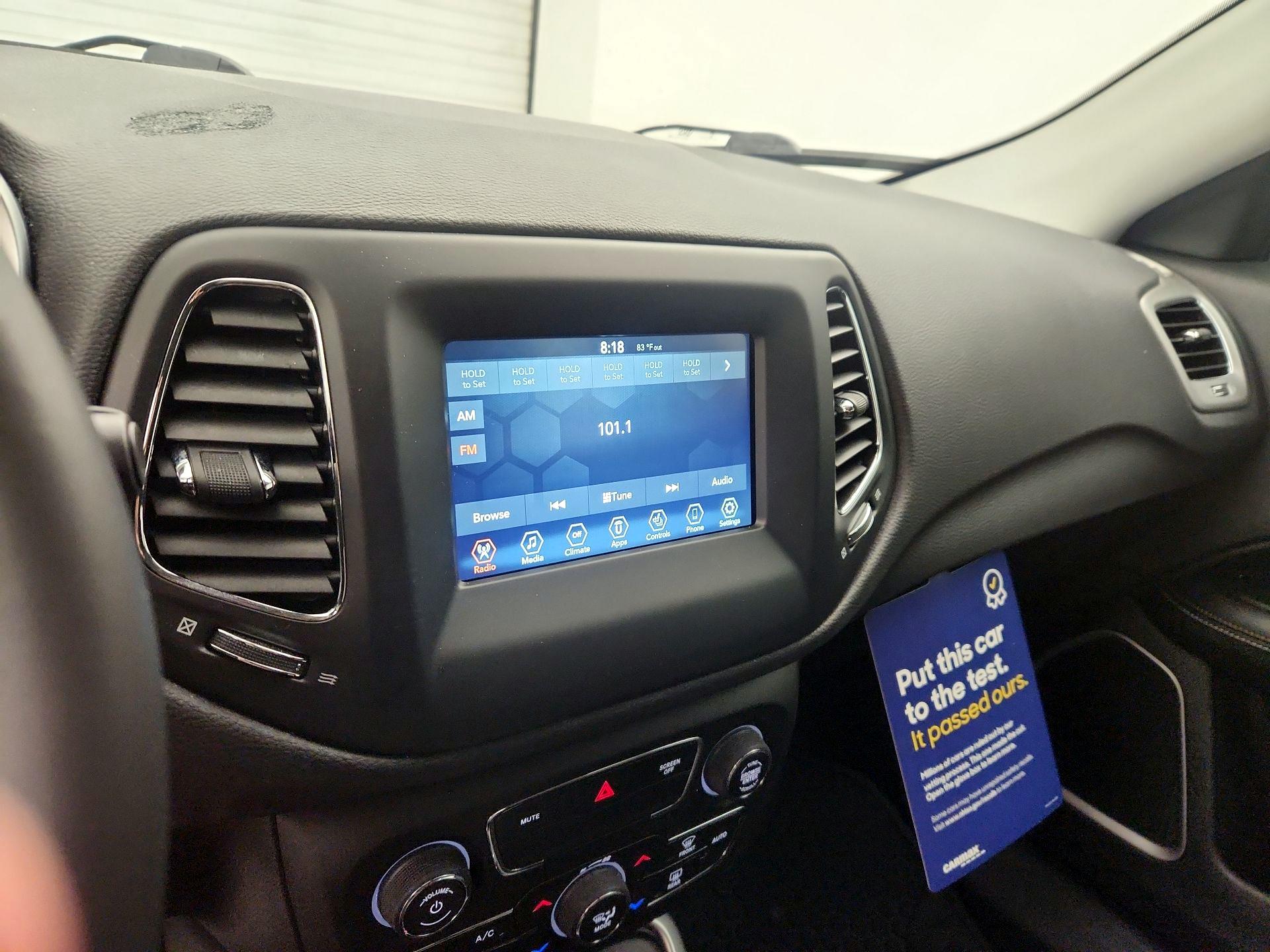 Thumbnail: 2020 Jeep Compass - 15