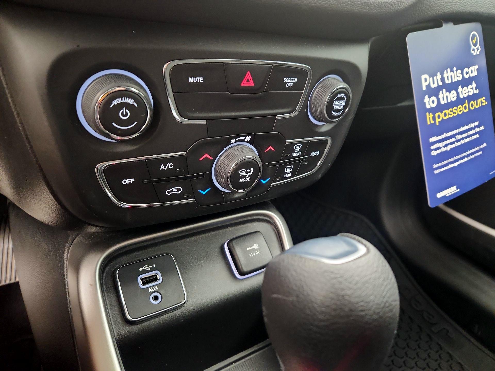 Thumbnail: 2020 Jeep Compass - 16
