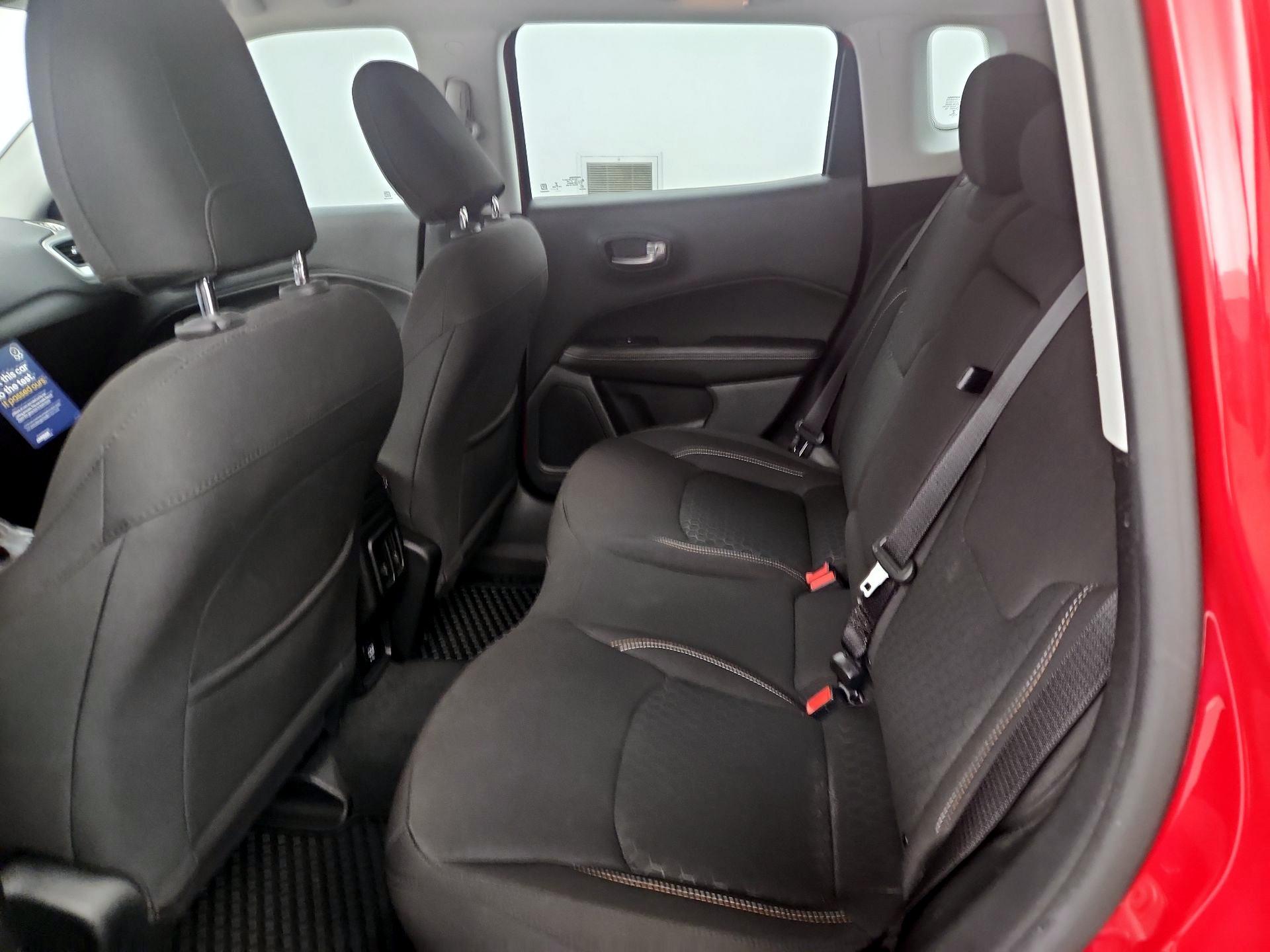 Thumbnail: 2020 Jeep Compass - 19