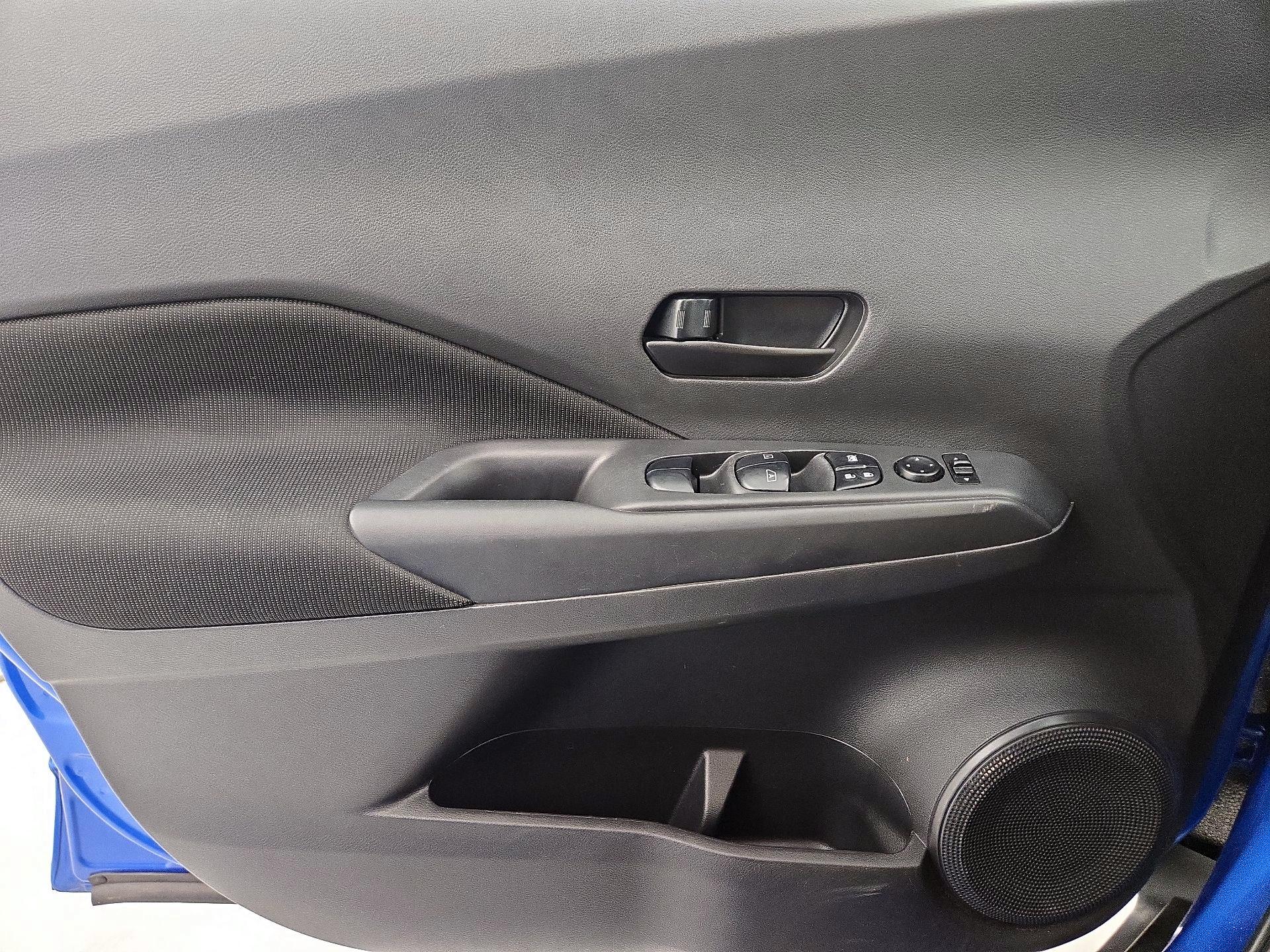 Thumbnail: 2021 Nissan Kicks - 12