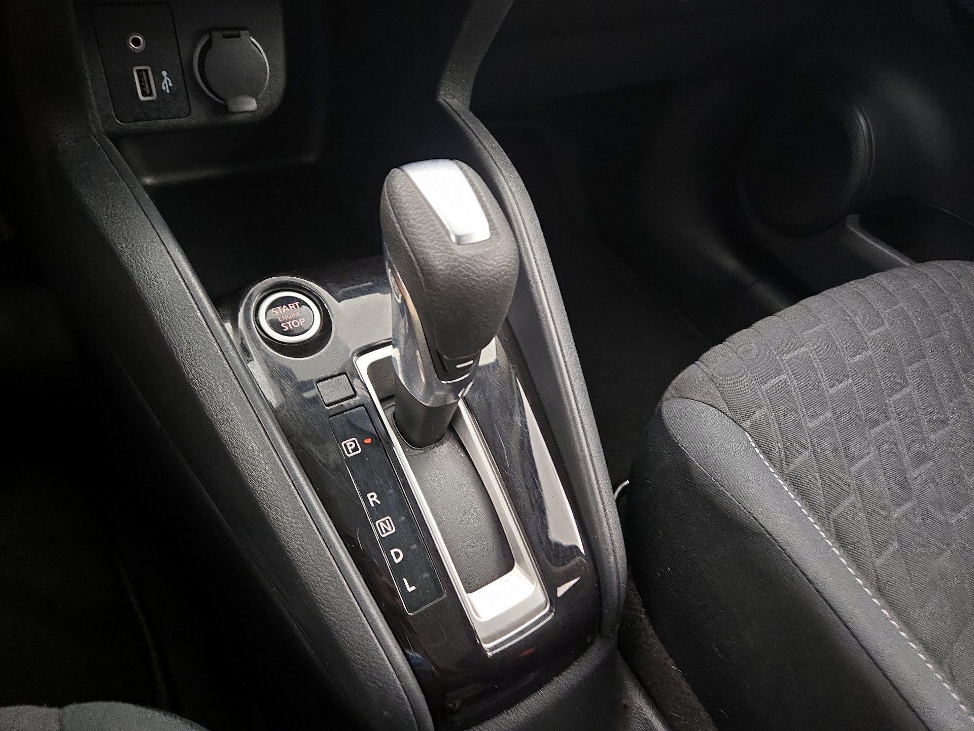 Thumbnail: 2021 Nissan Kicks - 17