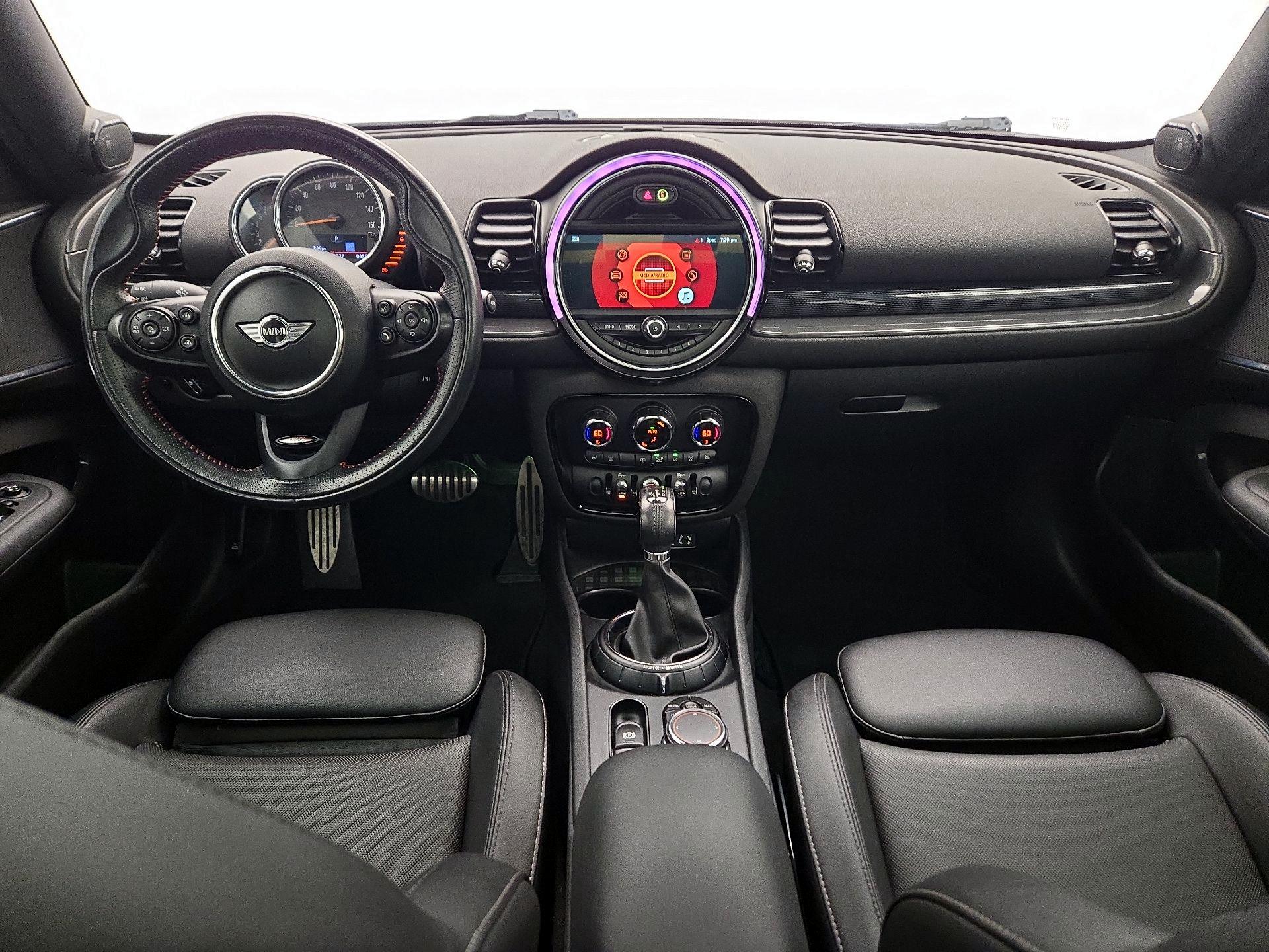 Thumbnail: 2017 MINI Cooper Clubman - 9
