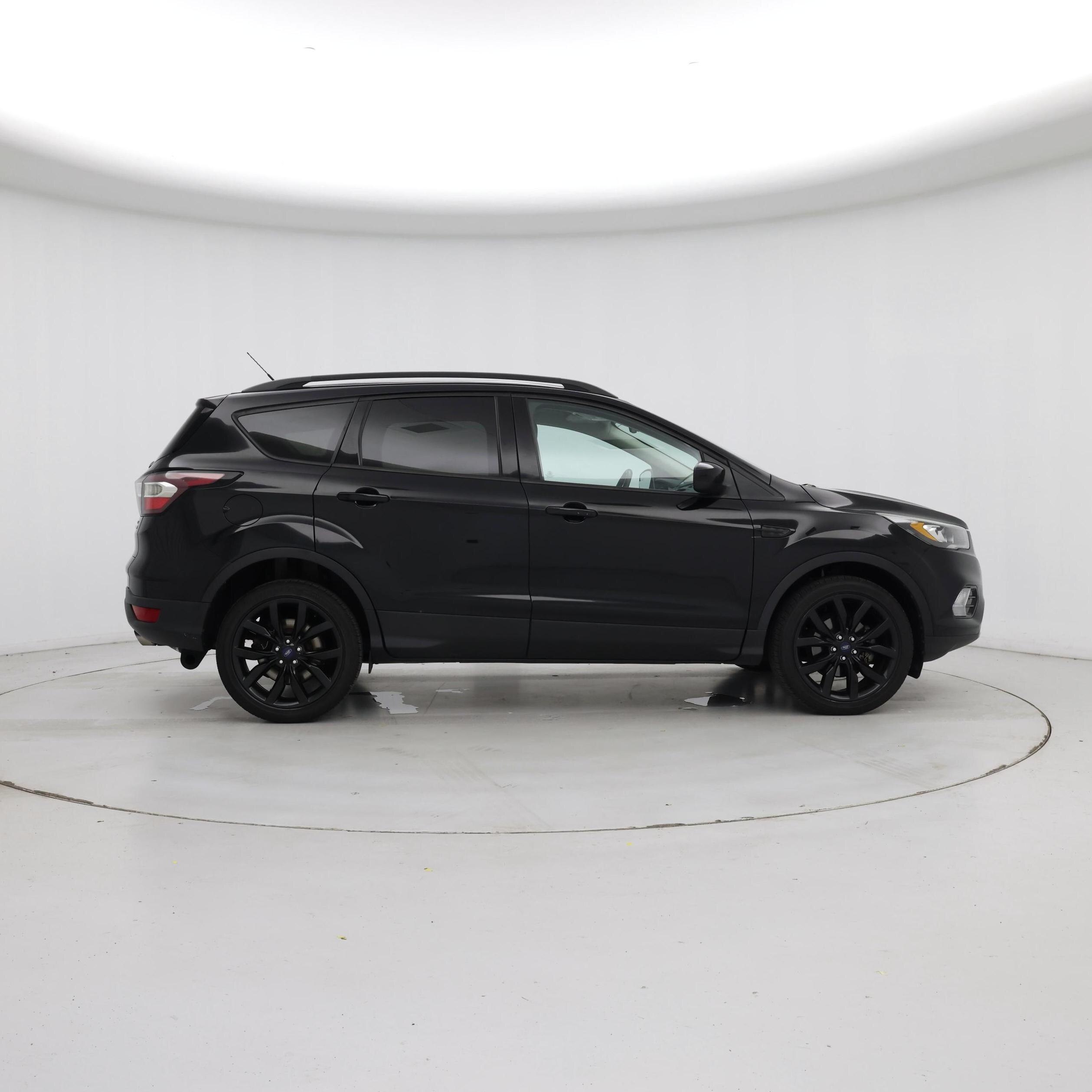 Thumbnail: 2017 Ford Escape - 7