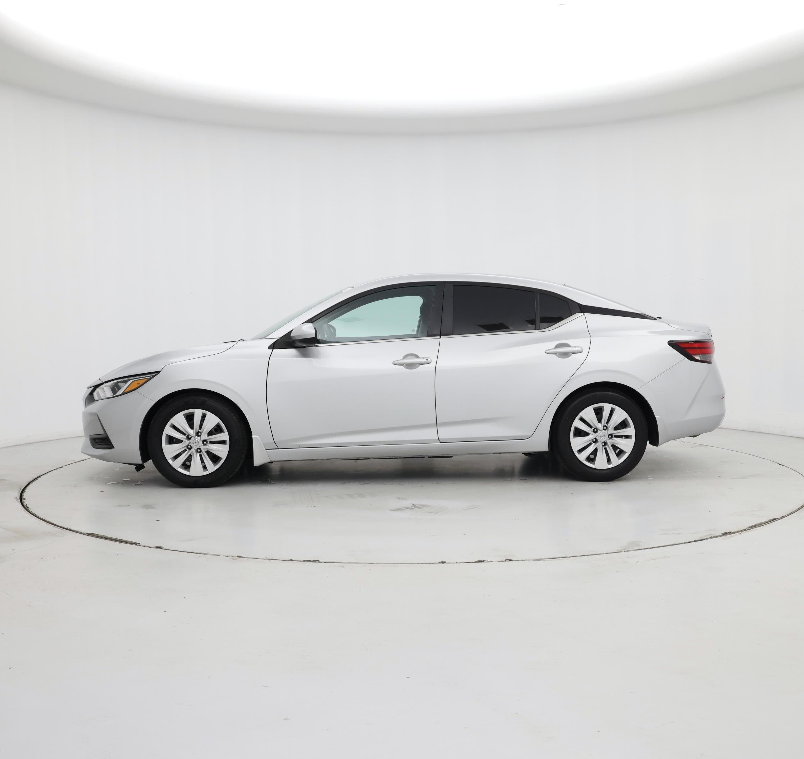 Thumbnail: 2021 Nissan Sentra - 3